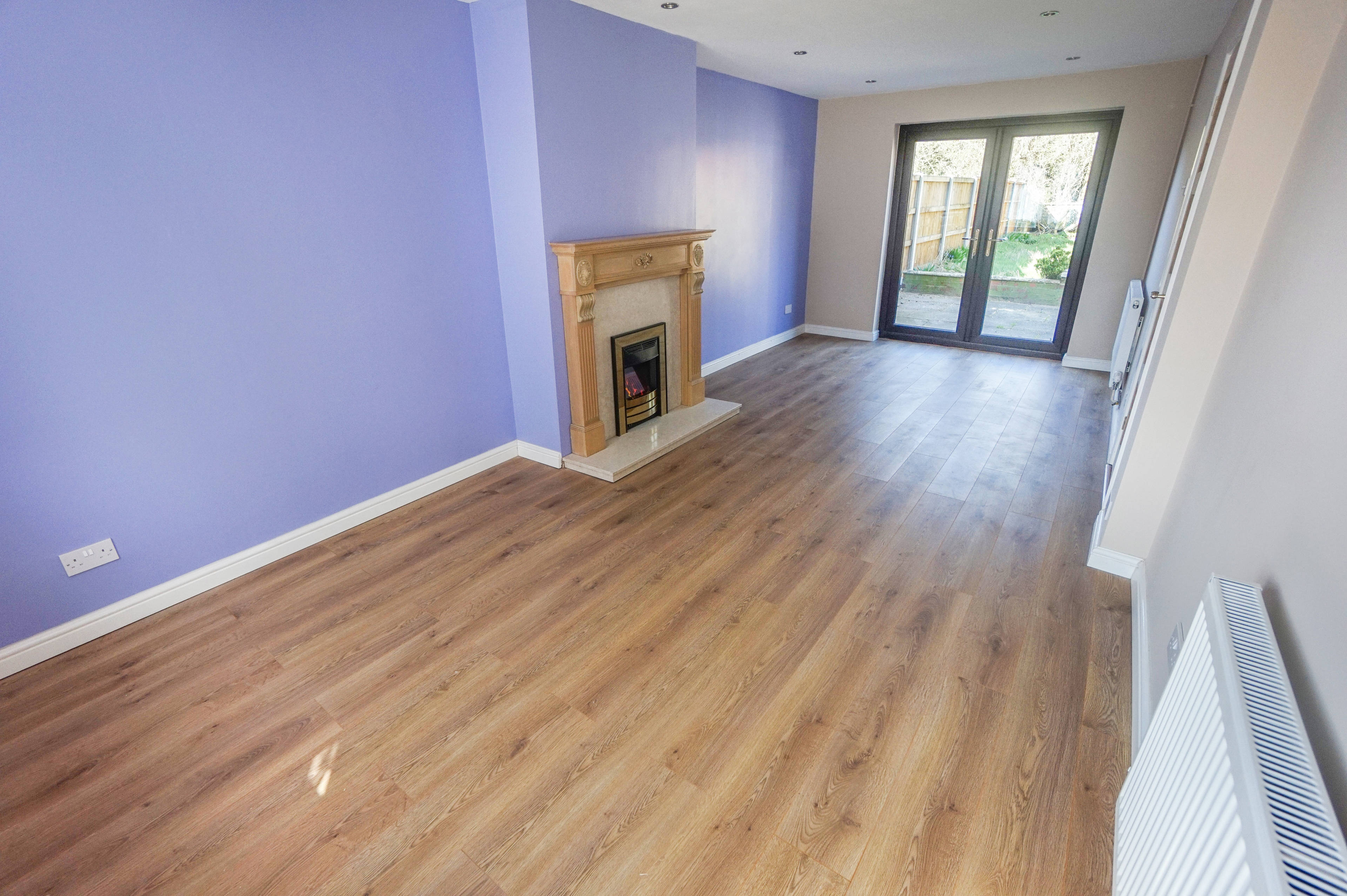 Lounge/Dining Room