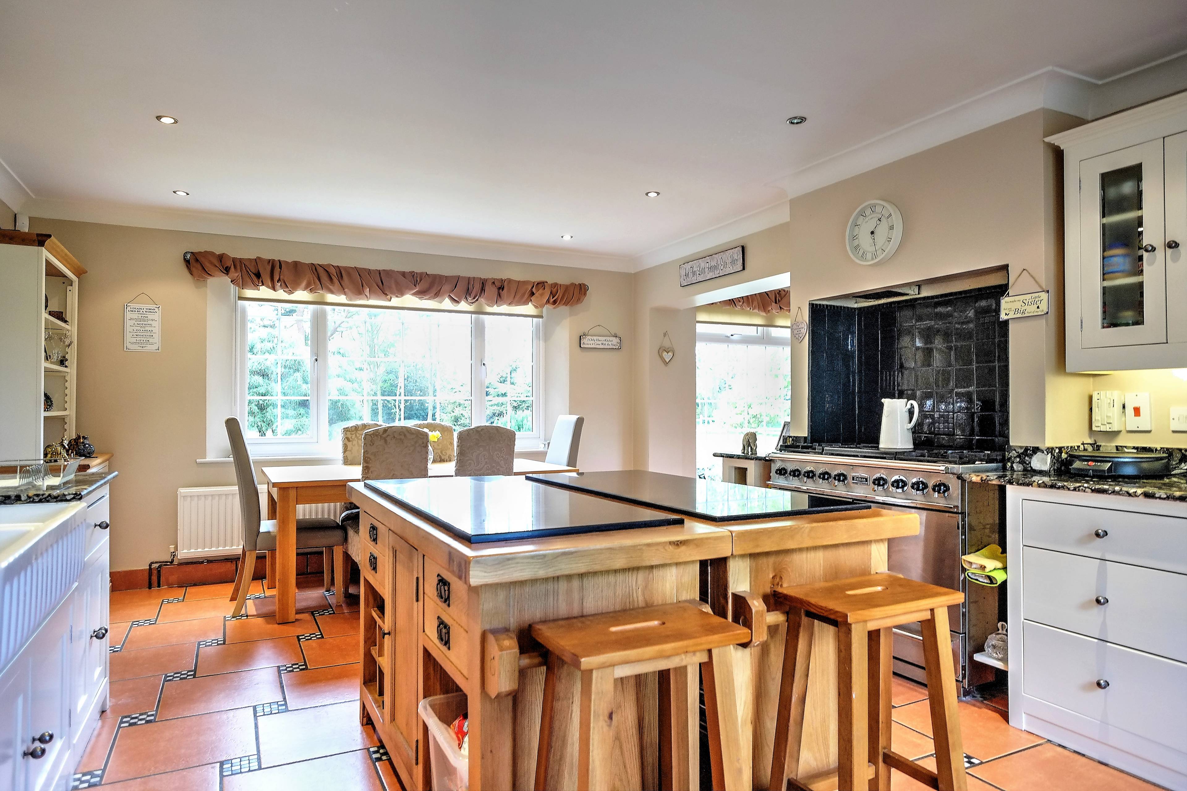 Kitchen / Breakfast