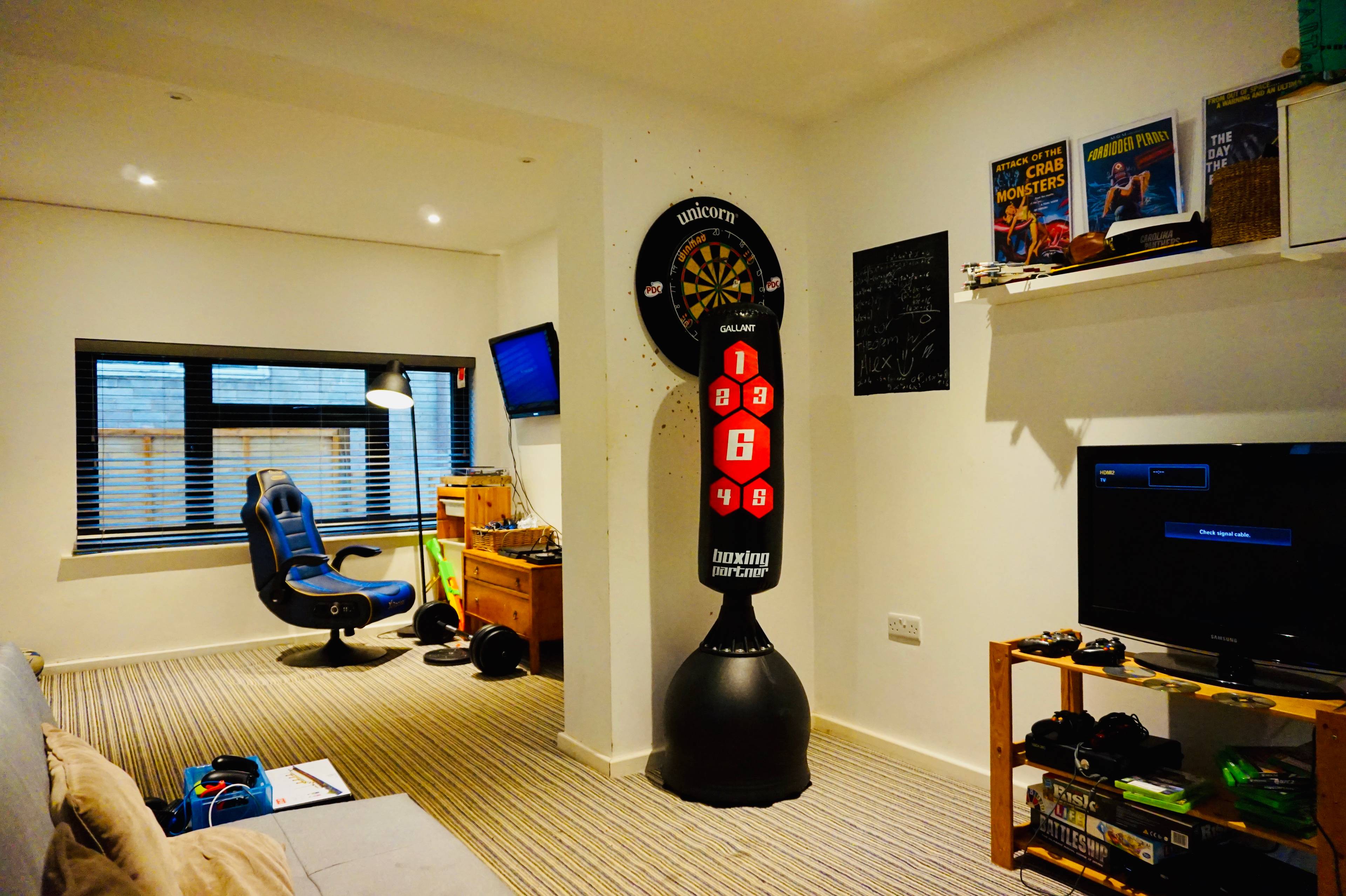 Lounge/Family/Games