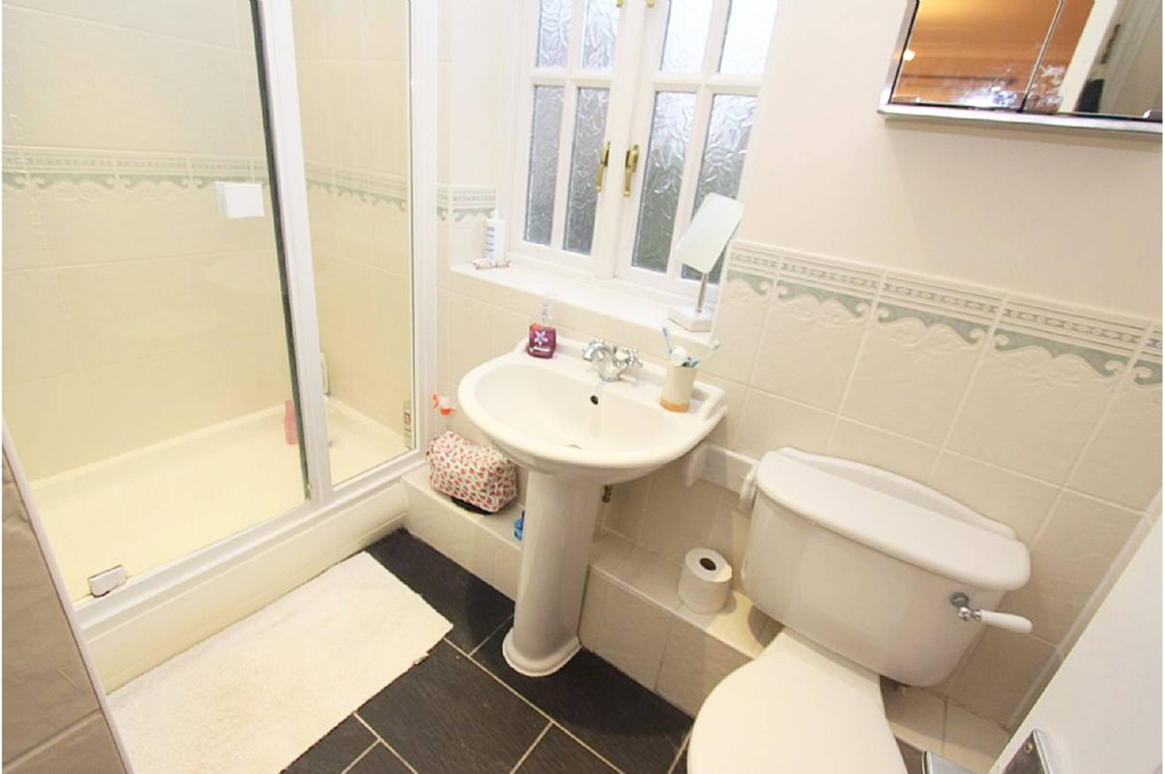 Master En-suite