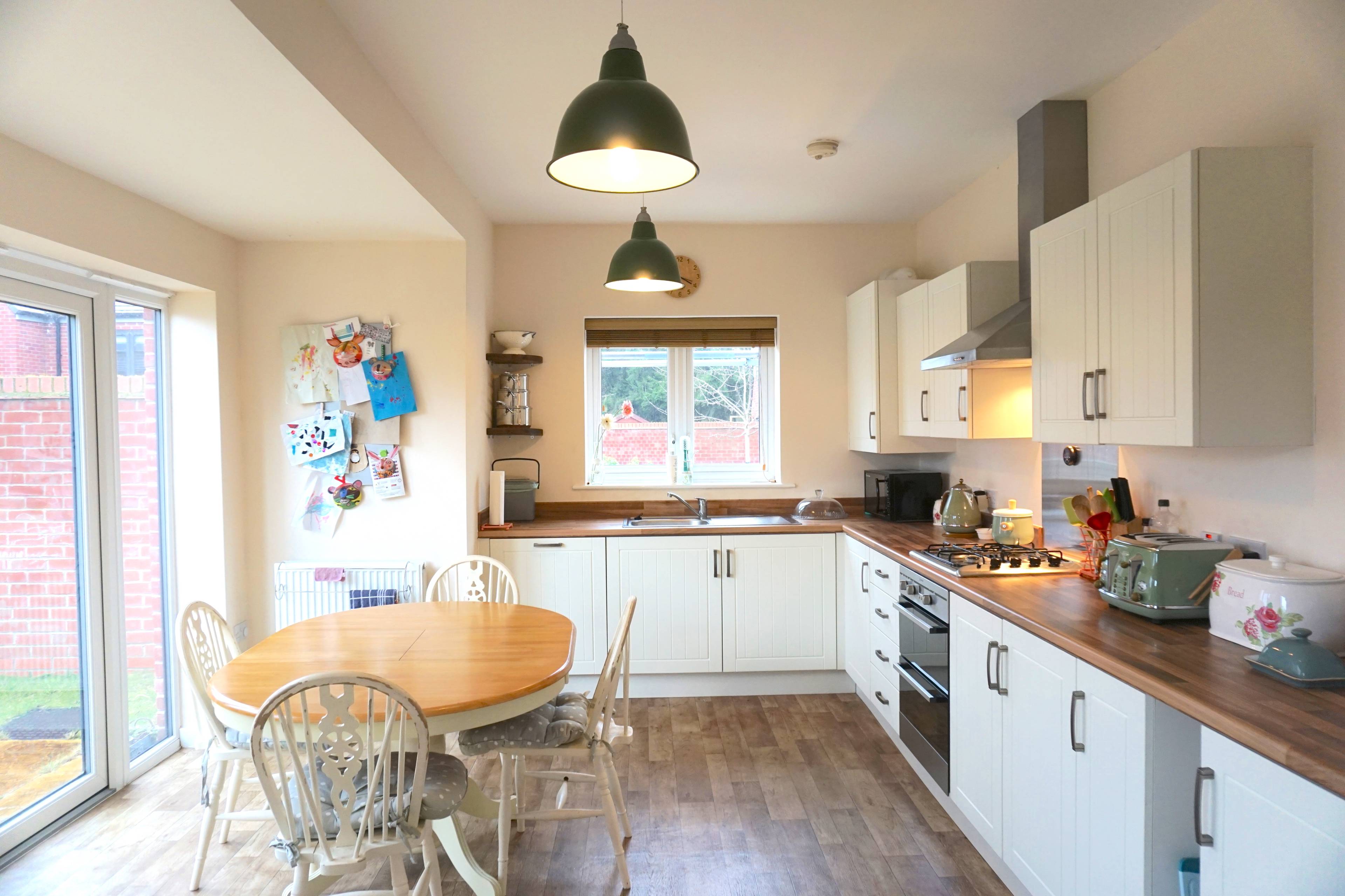 Kitchen/Dining Room