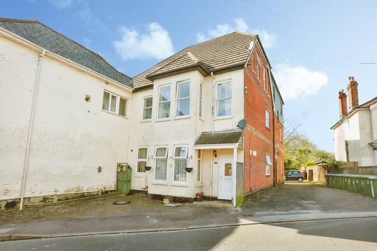 1 bedroom flat