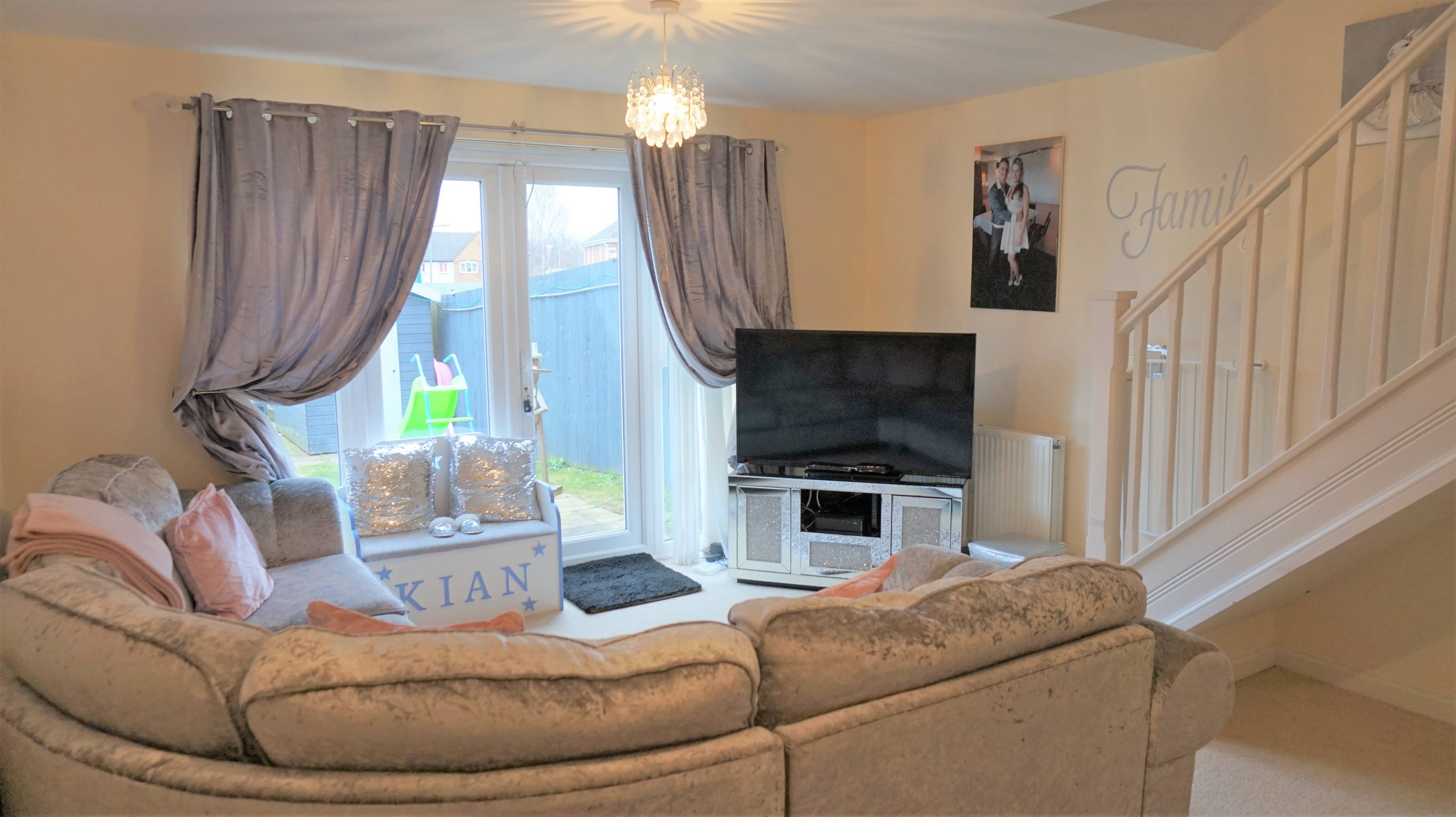Lounge/Dining Room