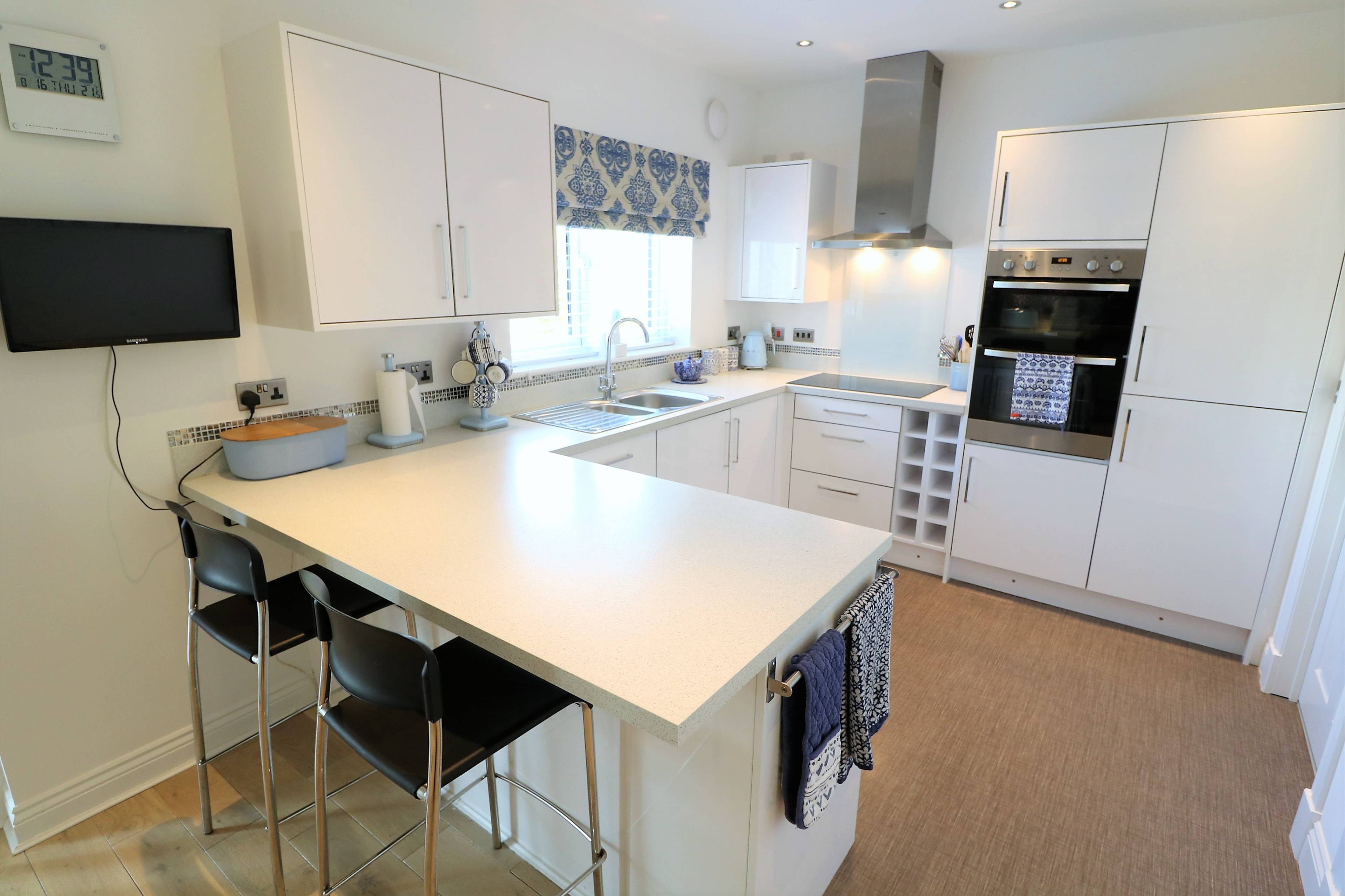 Kitchen/Breakfast