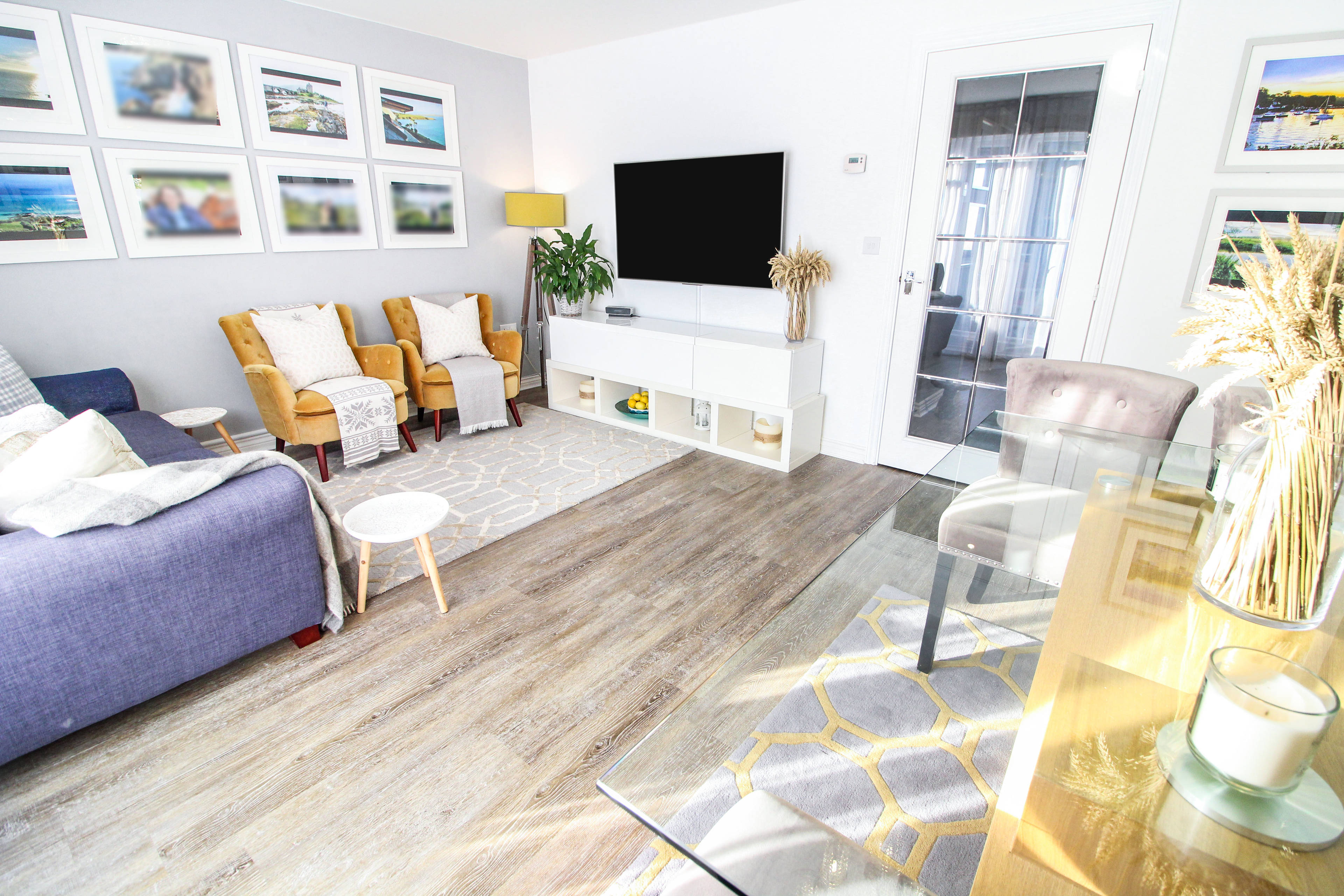 Lounge/Dining Room