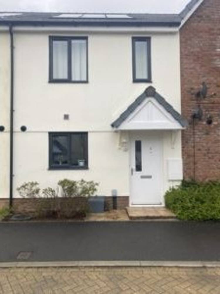 2 bedroom terraced house