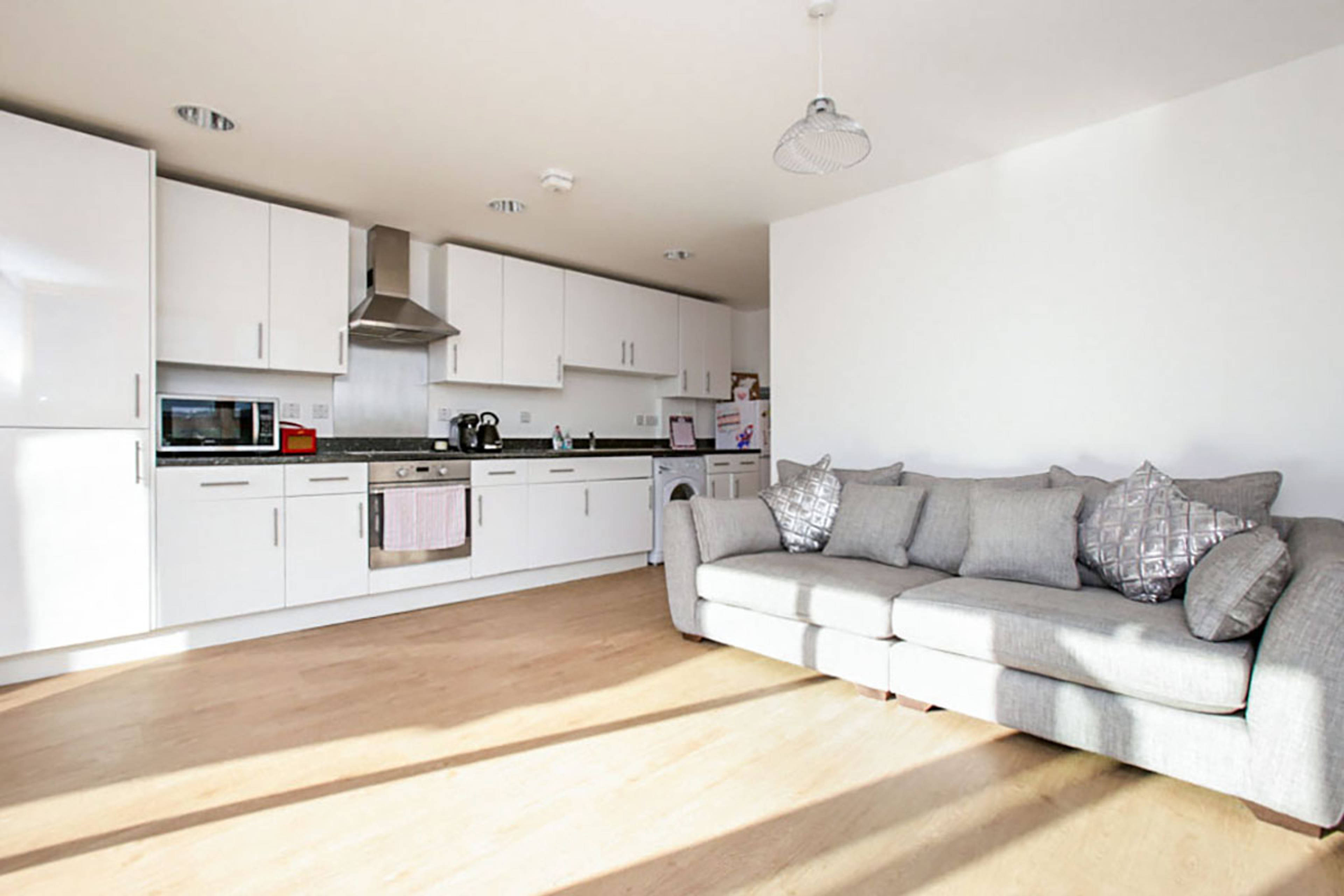 Lounge / Kitchen