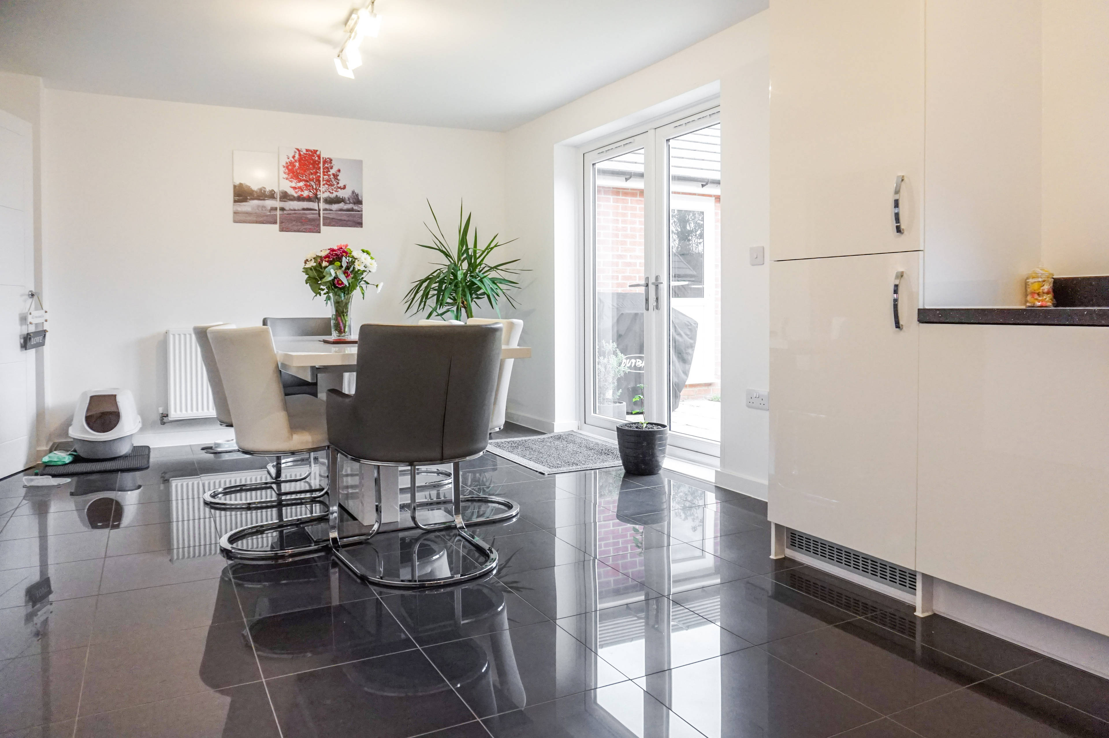 Kitchen/dining Room