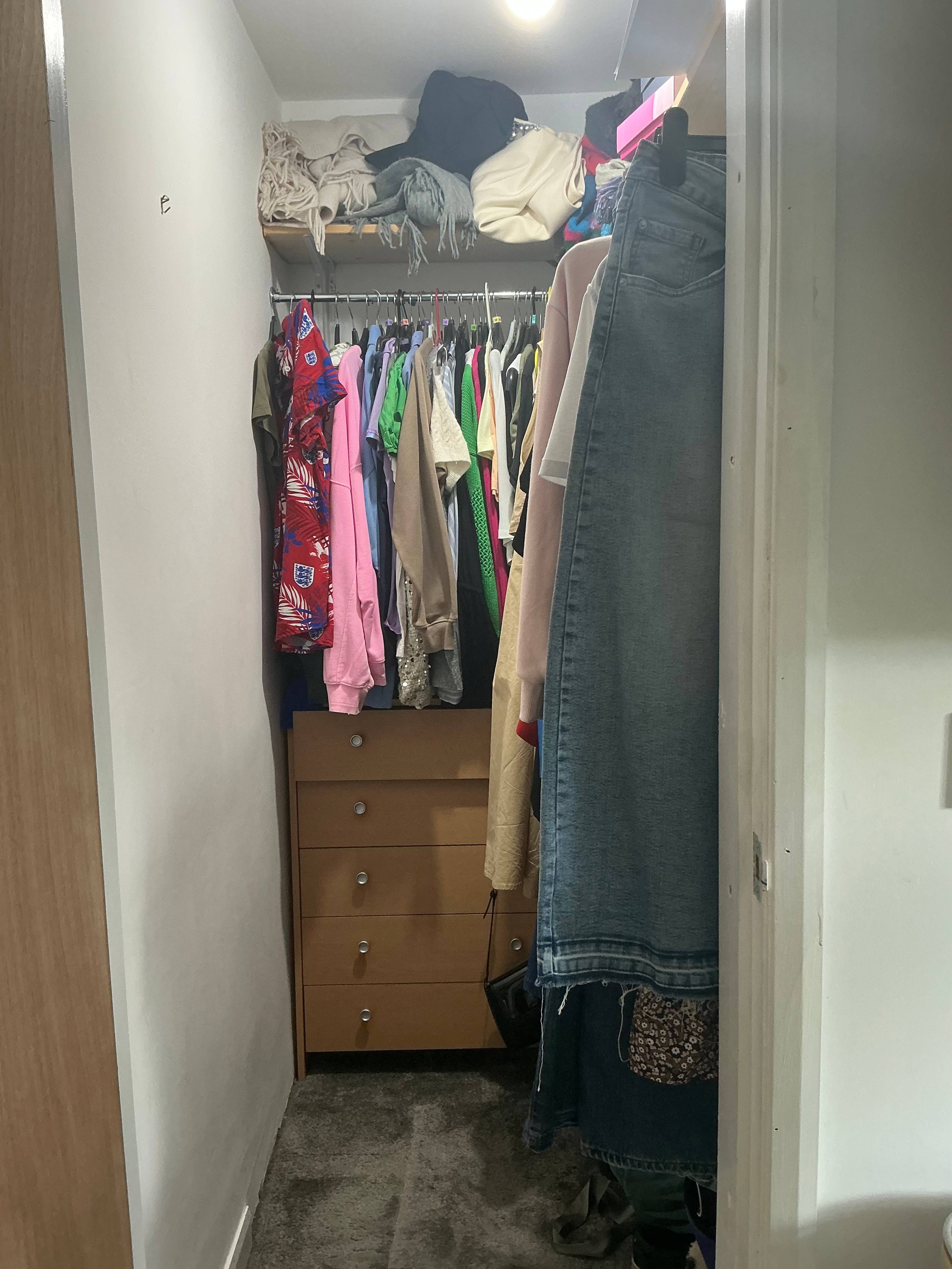 Walk-in Wardrobe