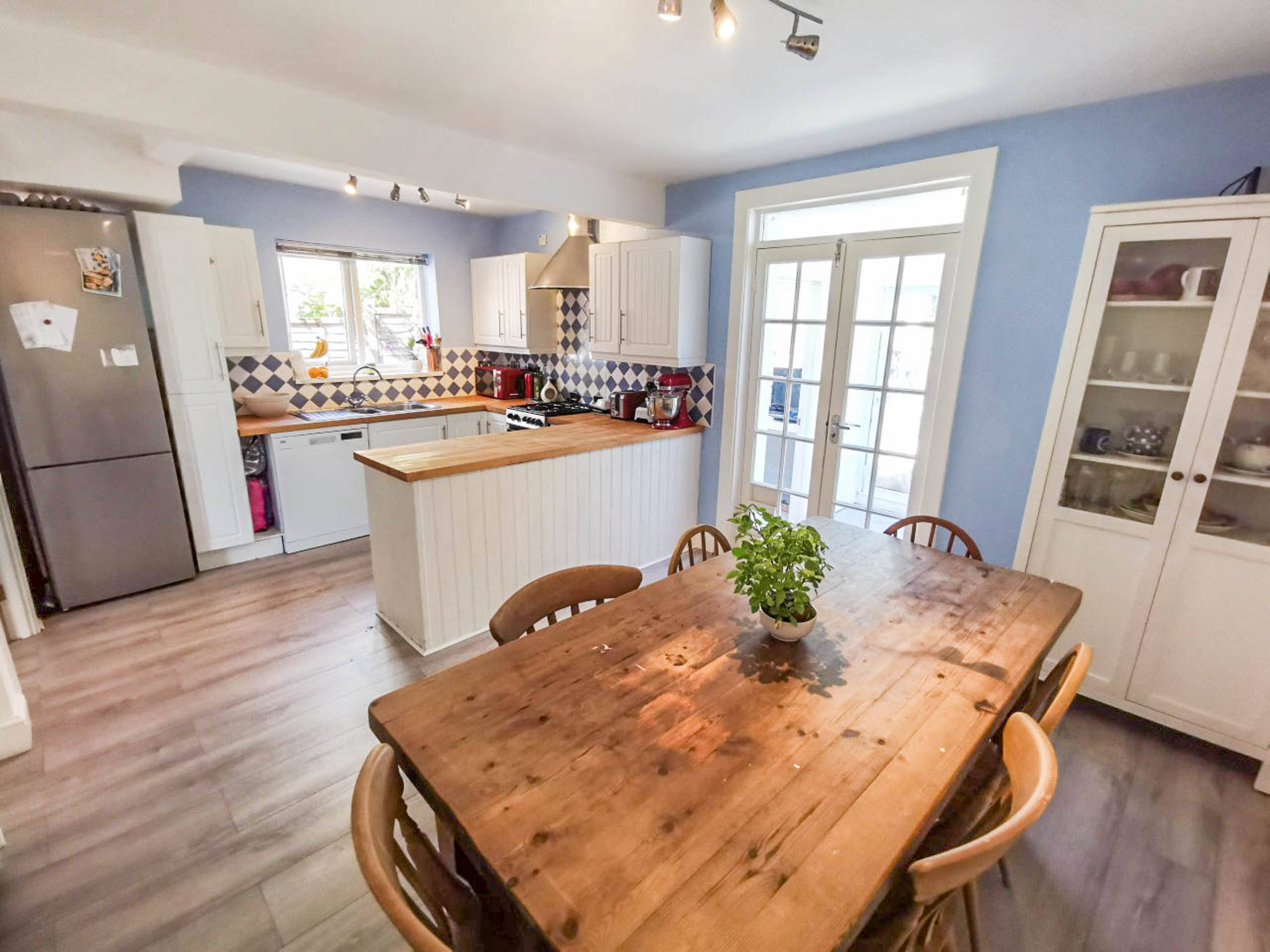 Kitchen/Dining Room