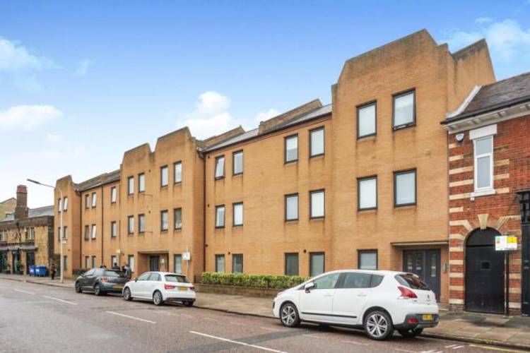 2 bedroom flat