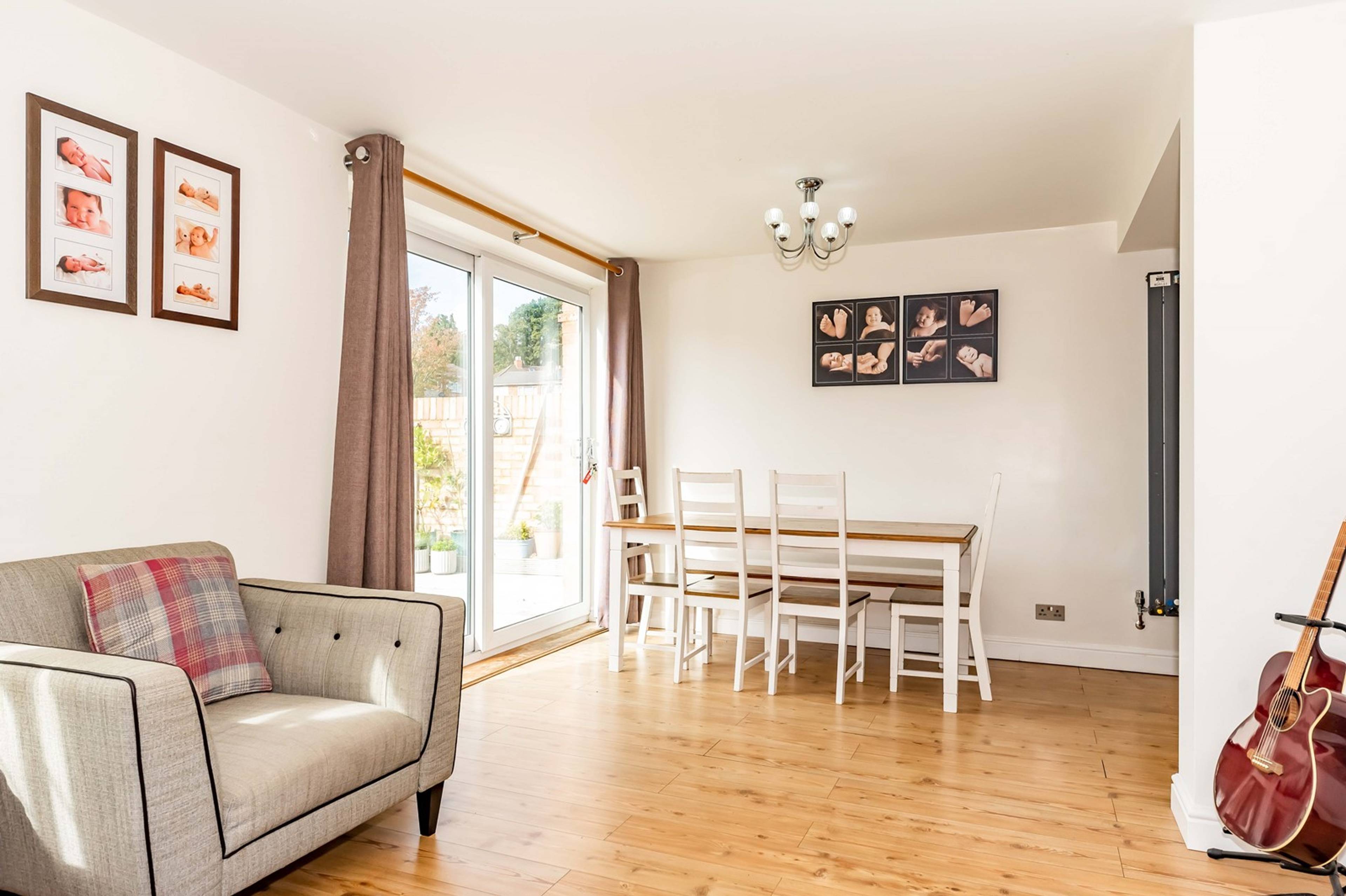 Lounge/Dining Room