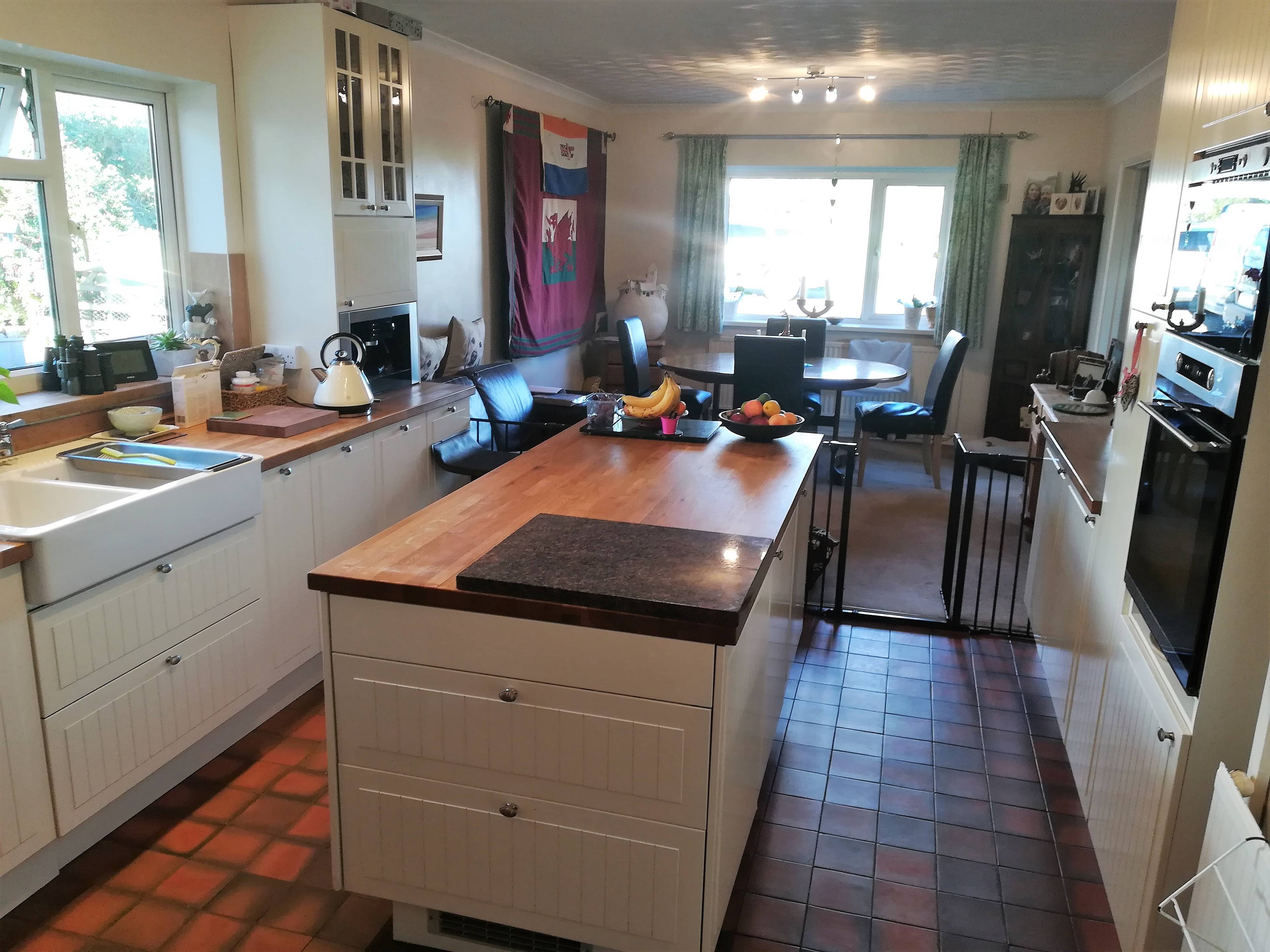 Kitchen/Breakfast