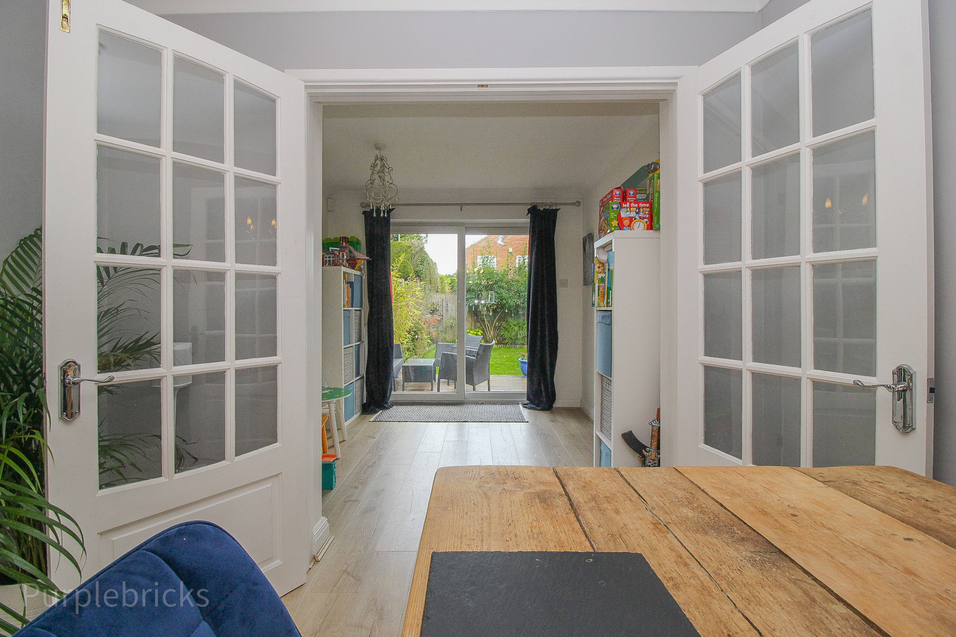 Lounge/Dining Room