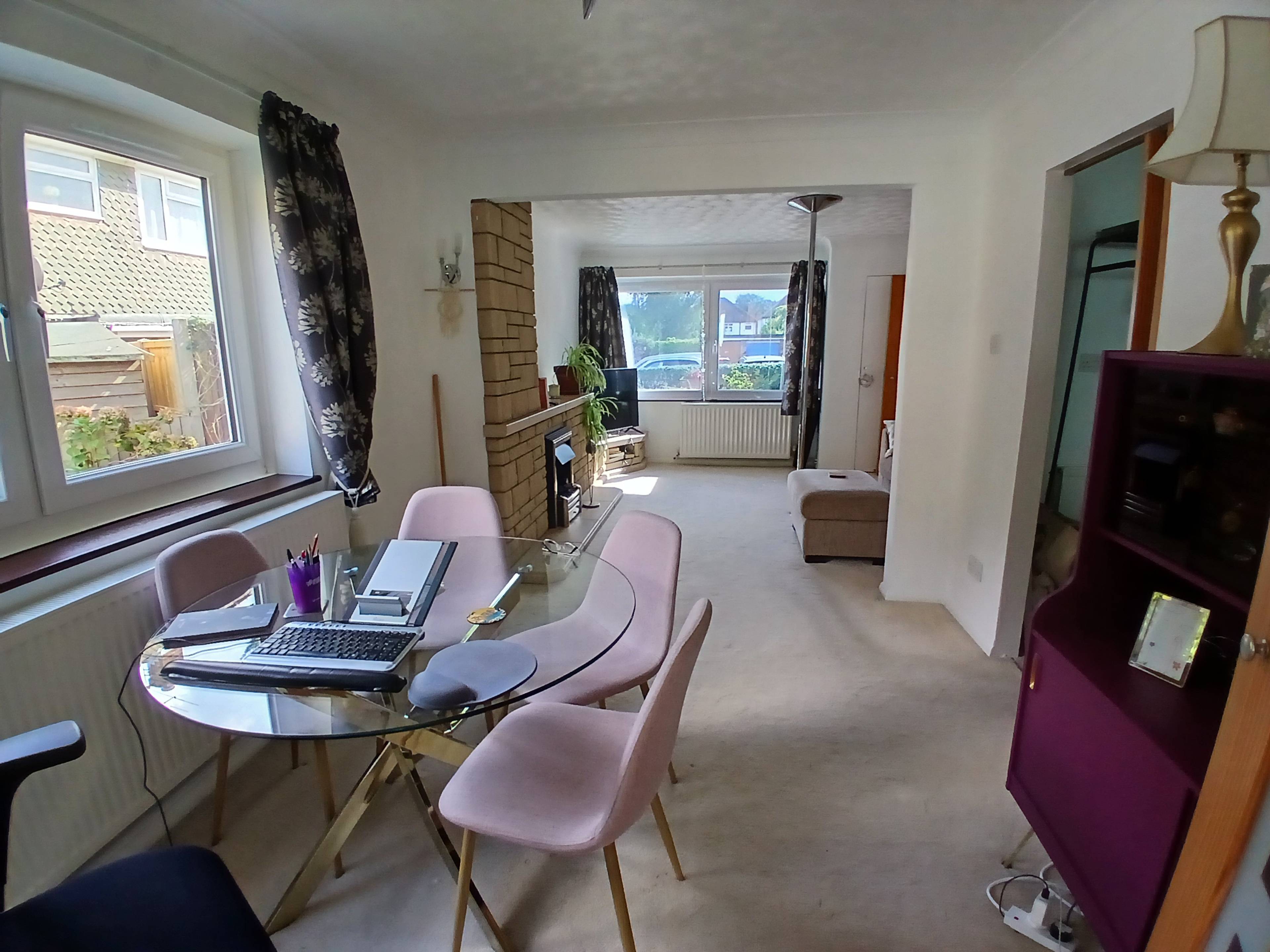 Lounge/Dining Room