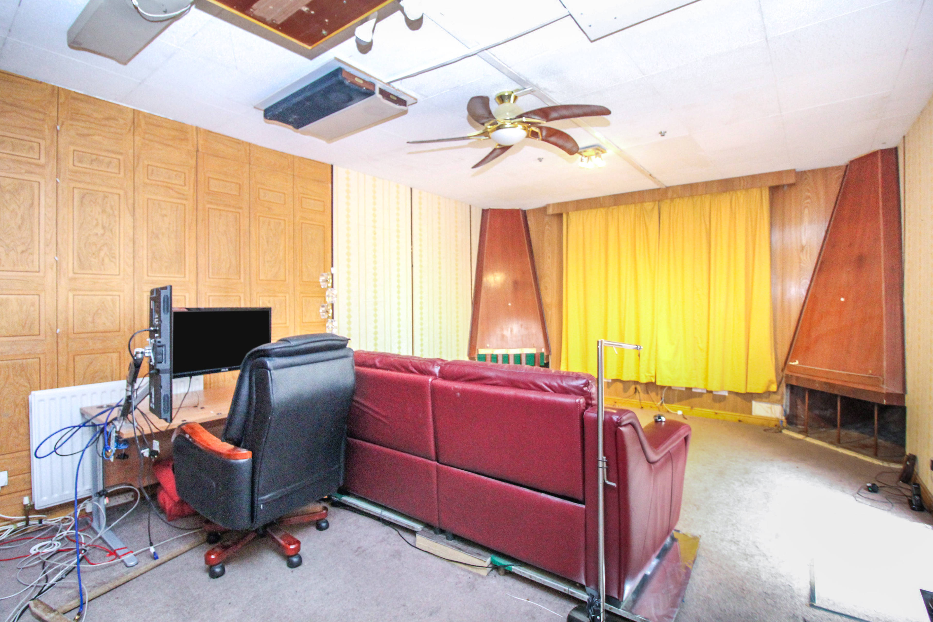 Family / Cinema Room