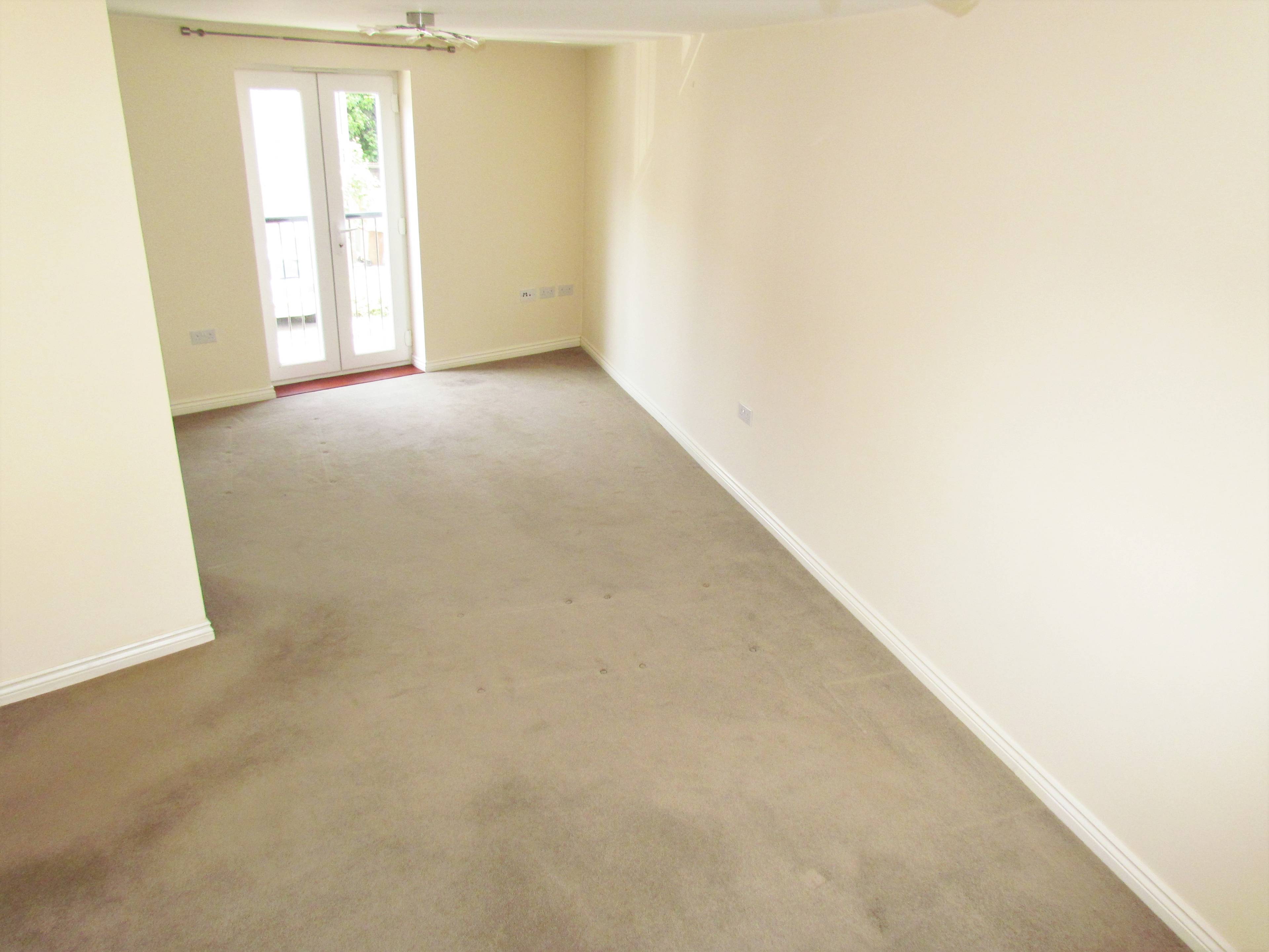 Lounge / Kitchen
