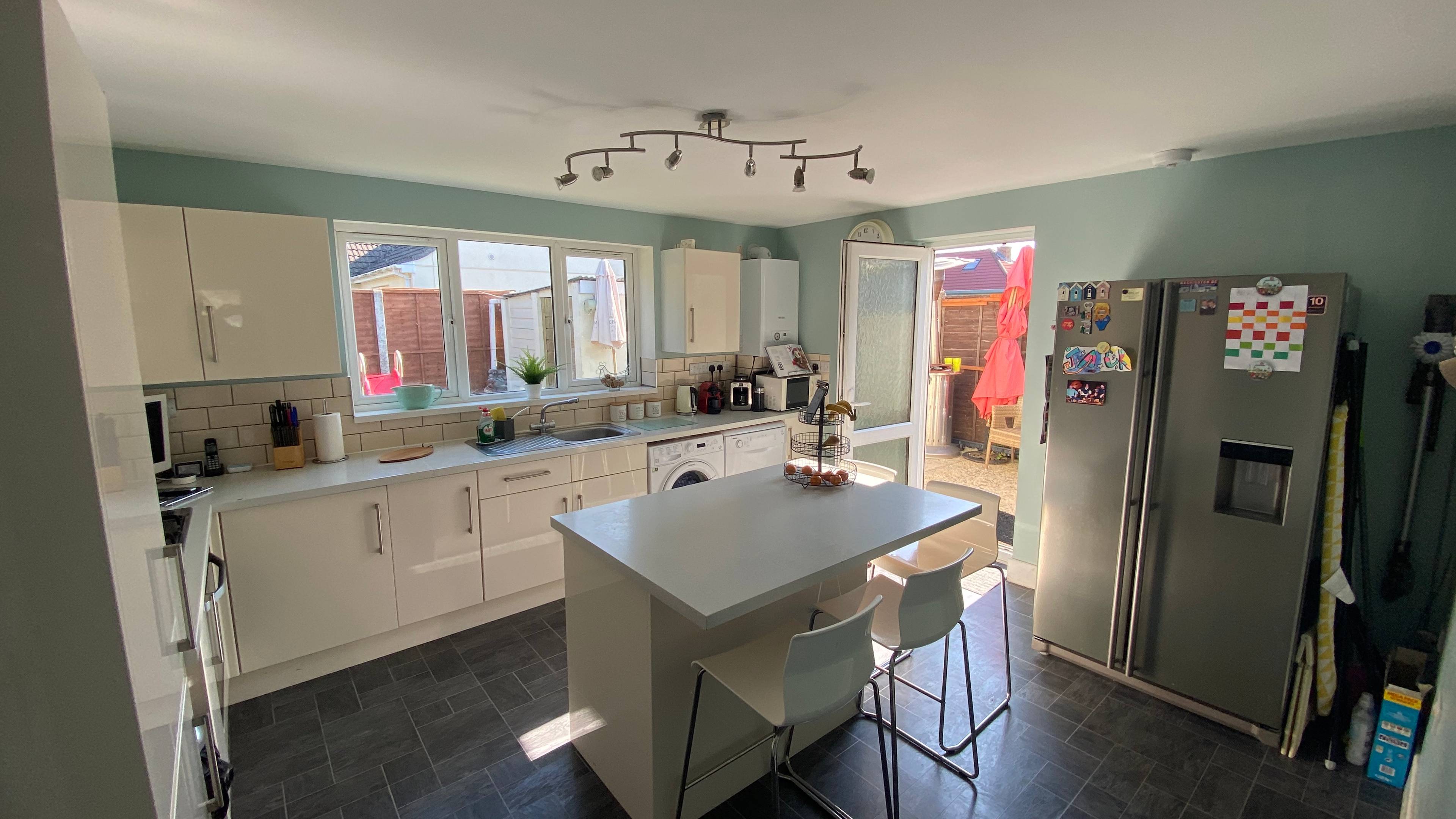 Kitchen/Breakfast