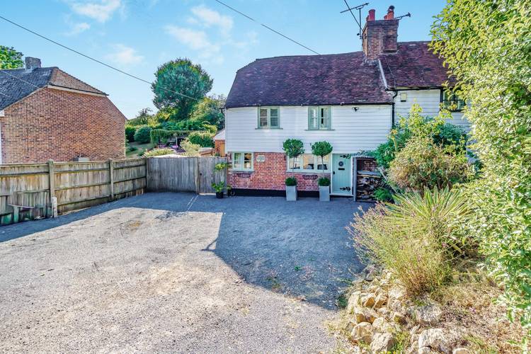 3 bedroom semi-detached house