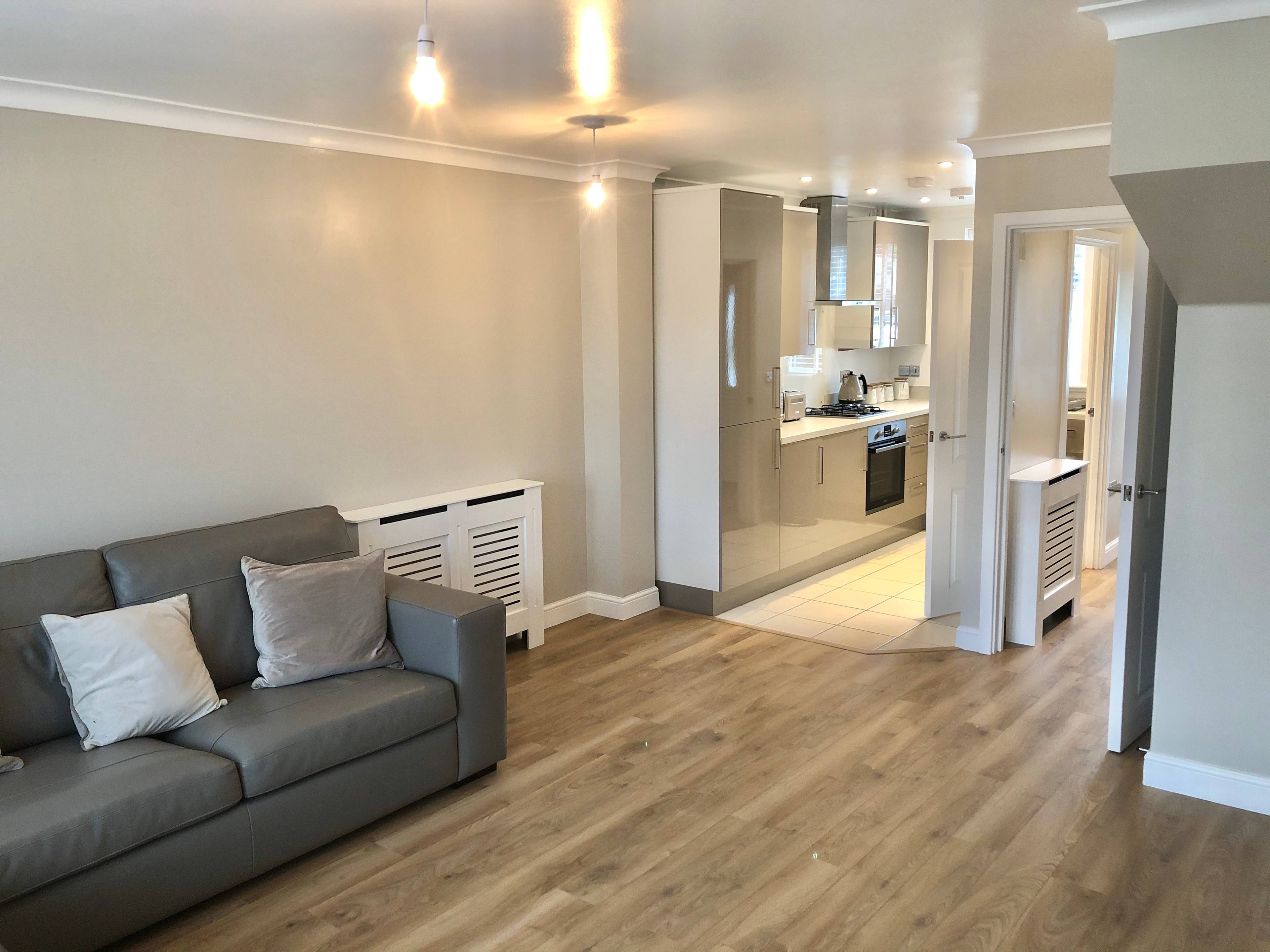 Lounge/Dining Room
