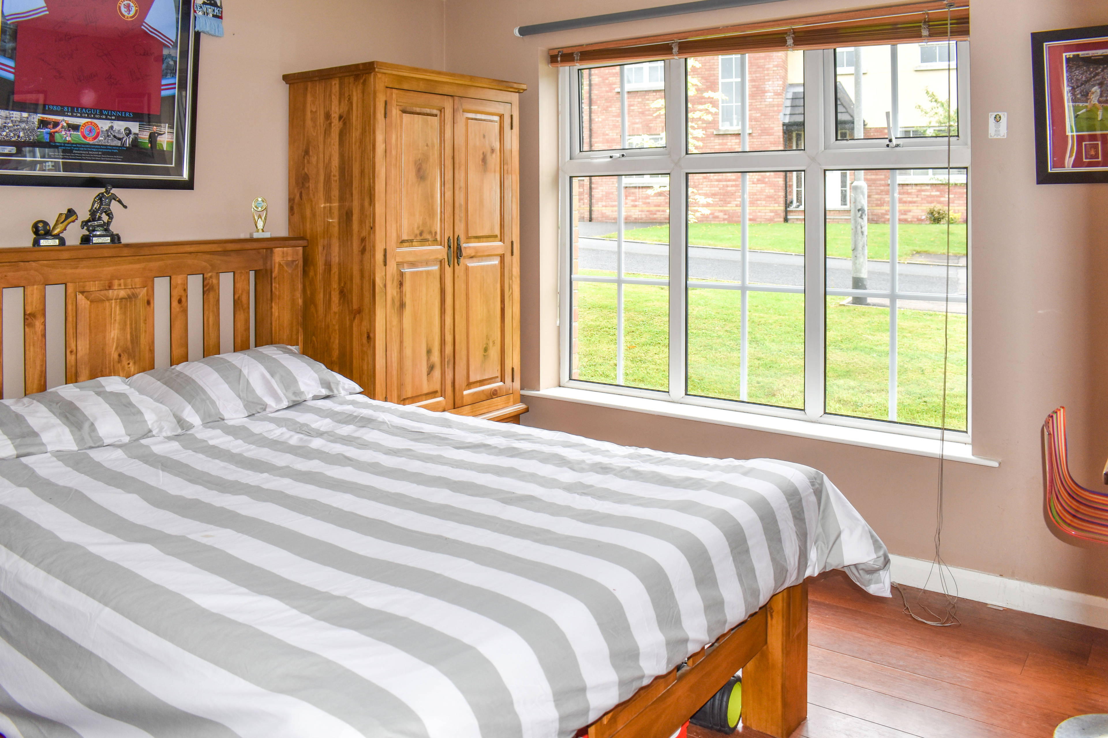 Bed Five / Reception