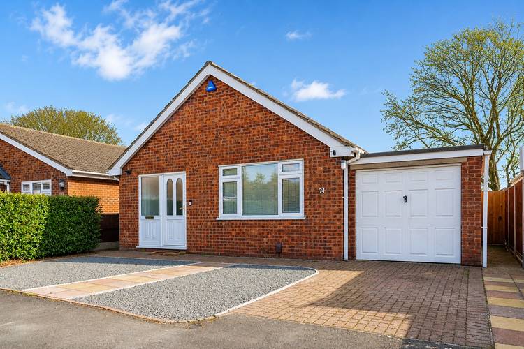 3 bedroom detached bungalow