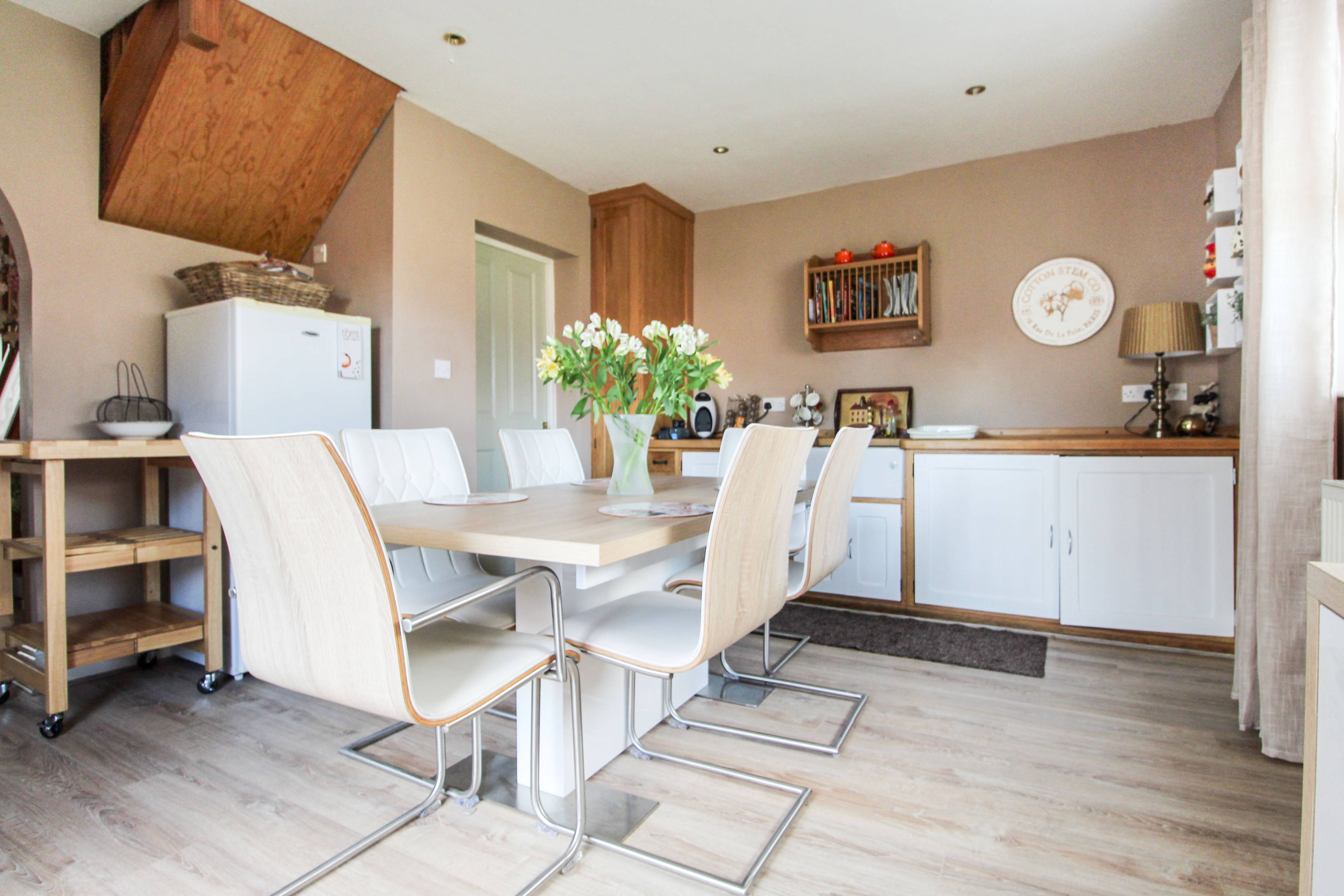 Breakfast Room