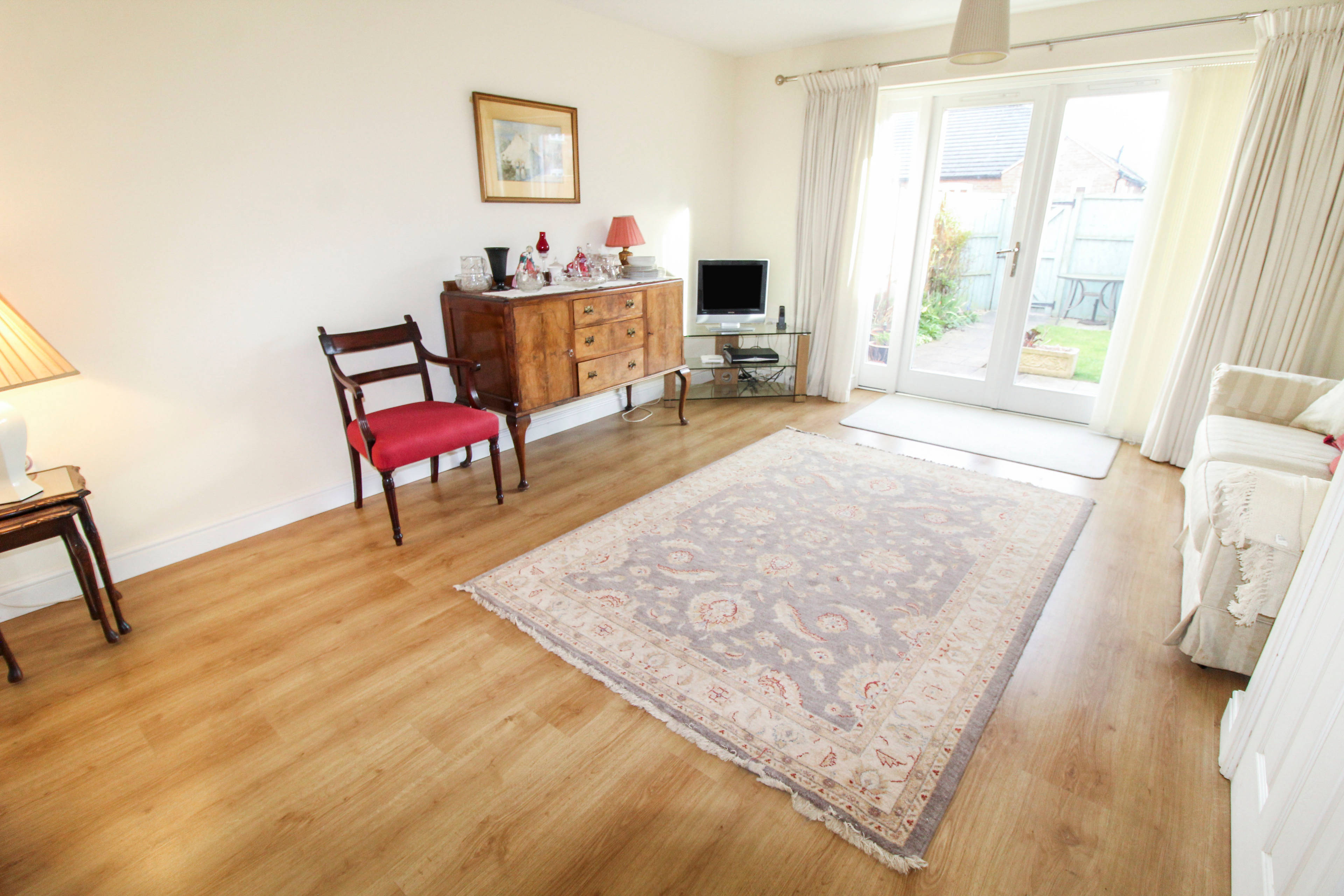 Lounge/Dining Room
