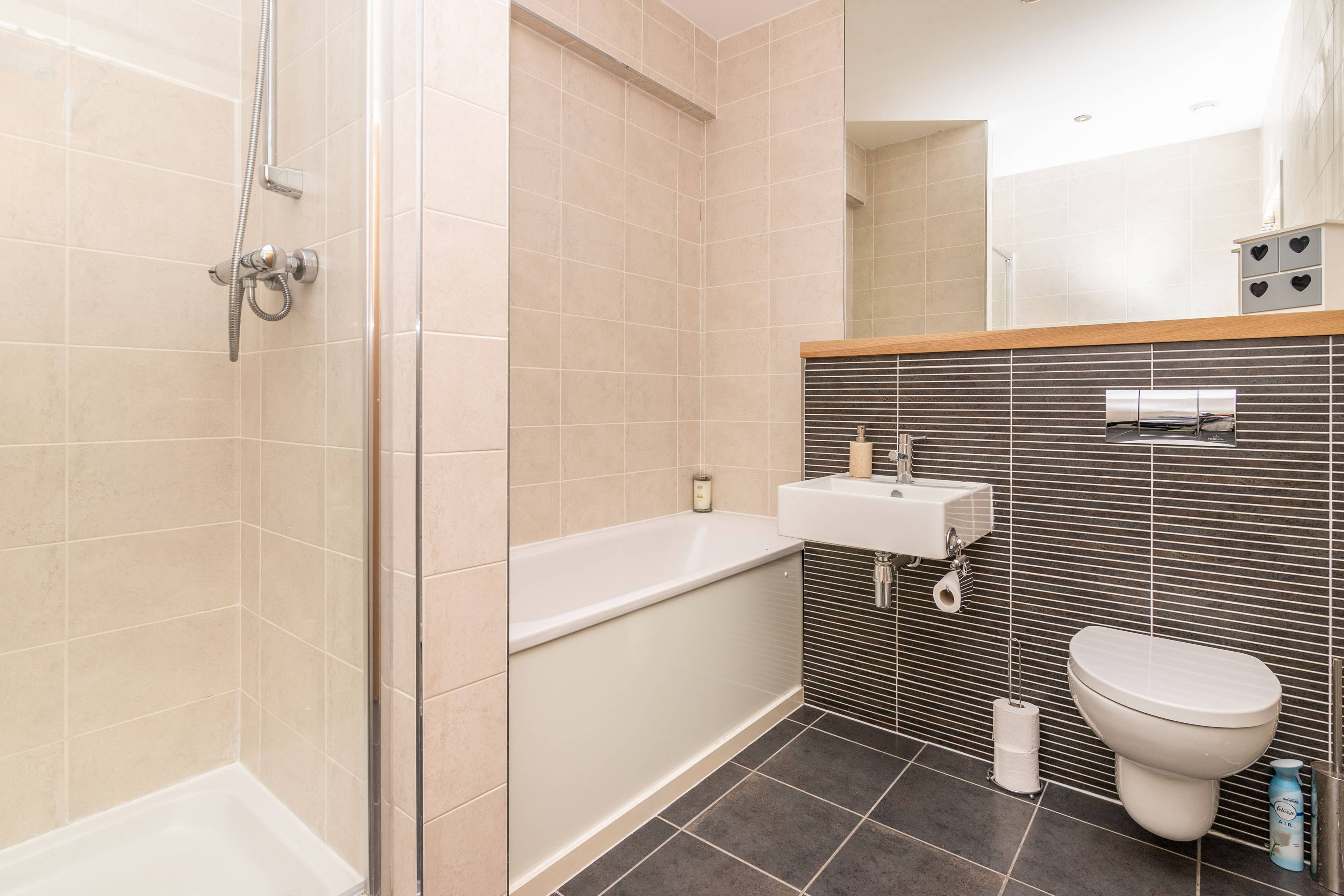 Master En-suite