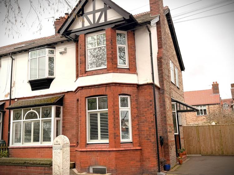 4 bedroom semi-detached house