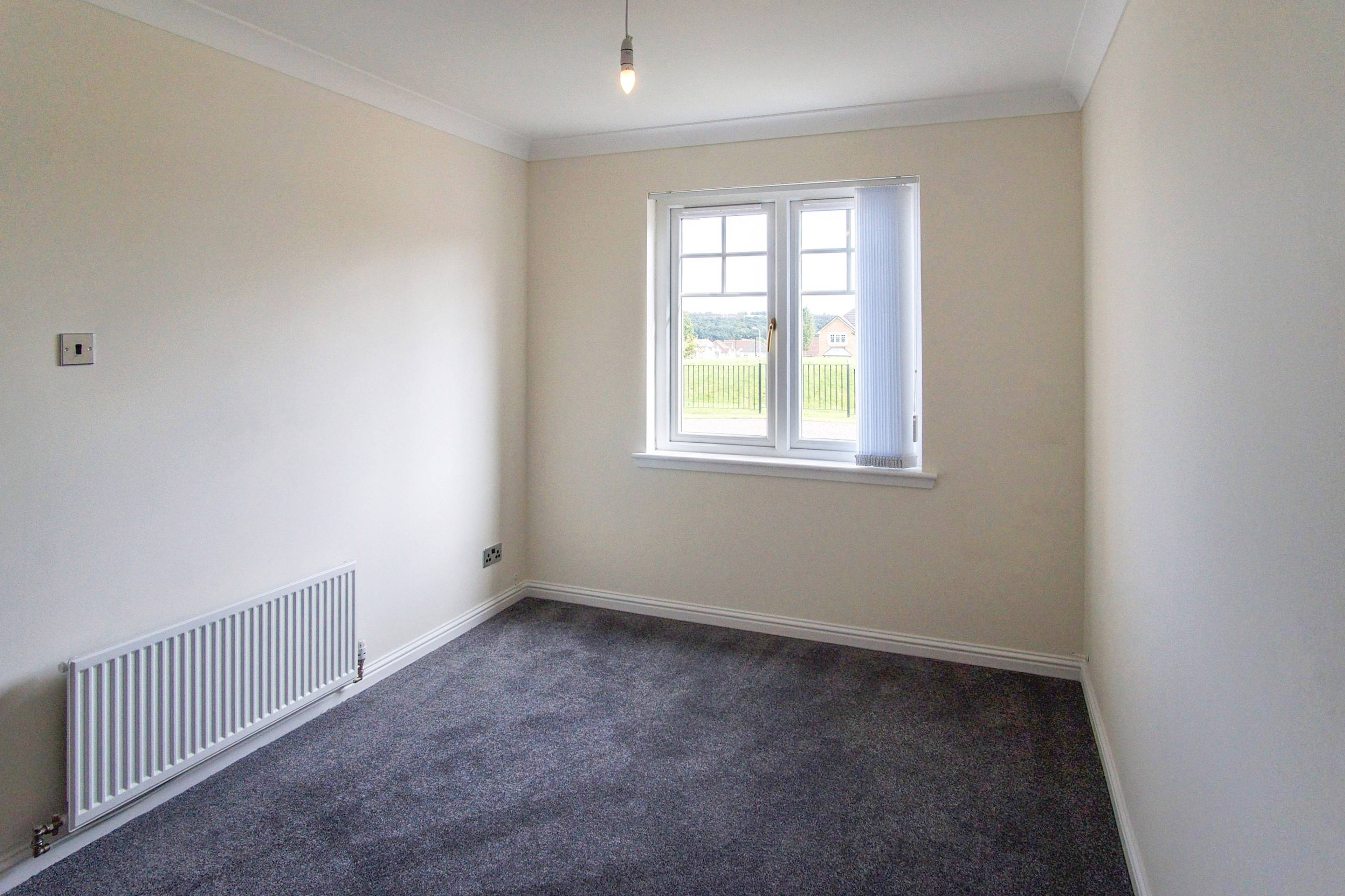 Dining Room/Bed 5
