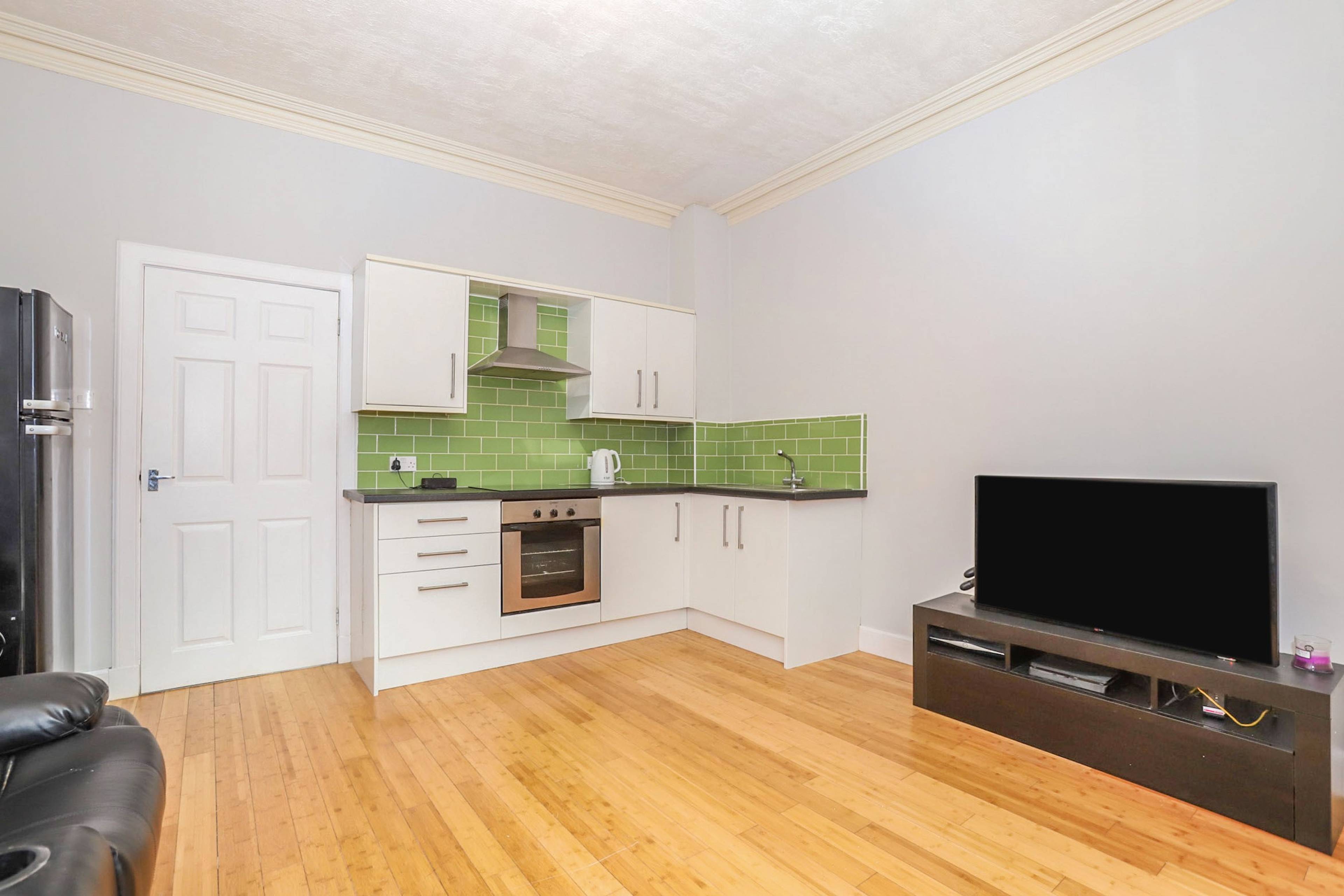 Lounge / Kitchen