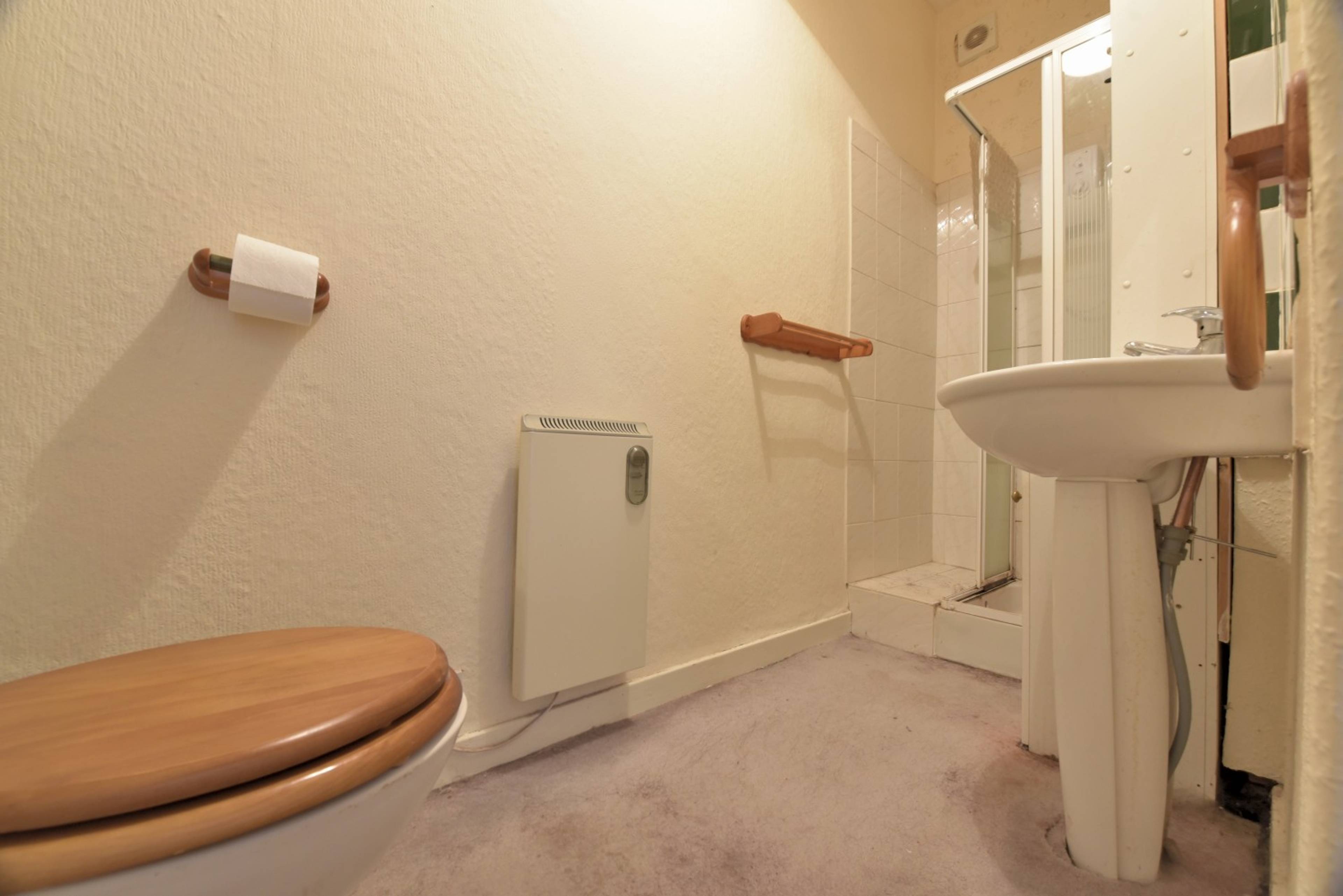 Shower Room