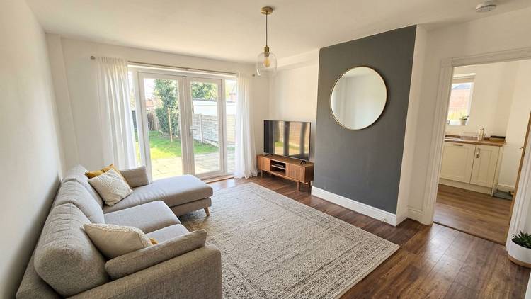 3 bedroom semi-detached house
