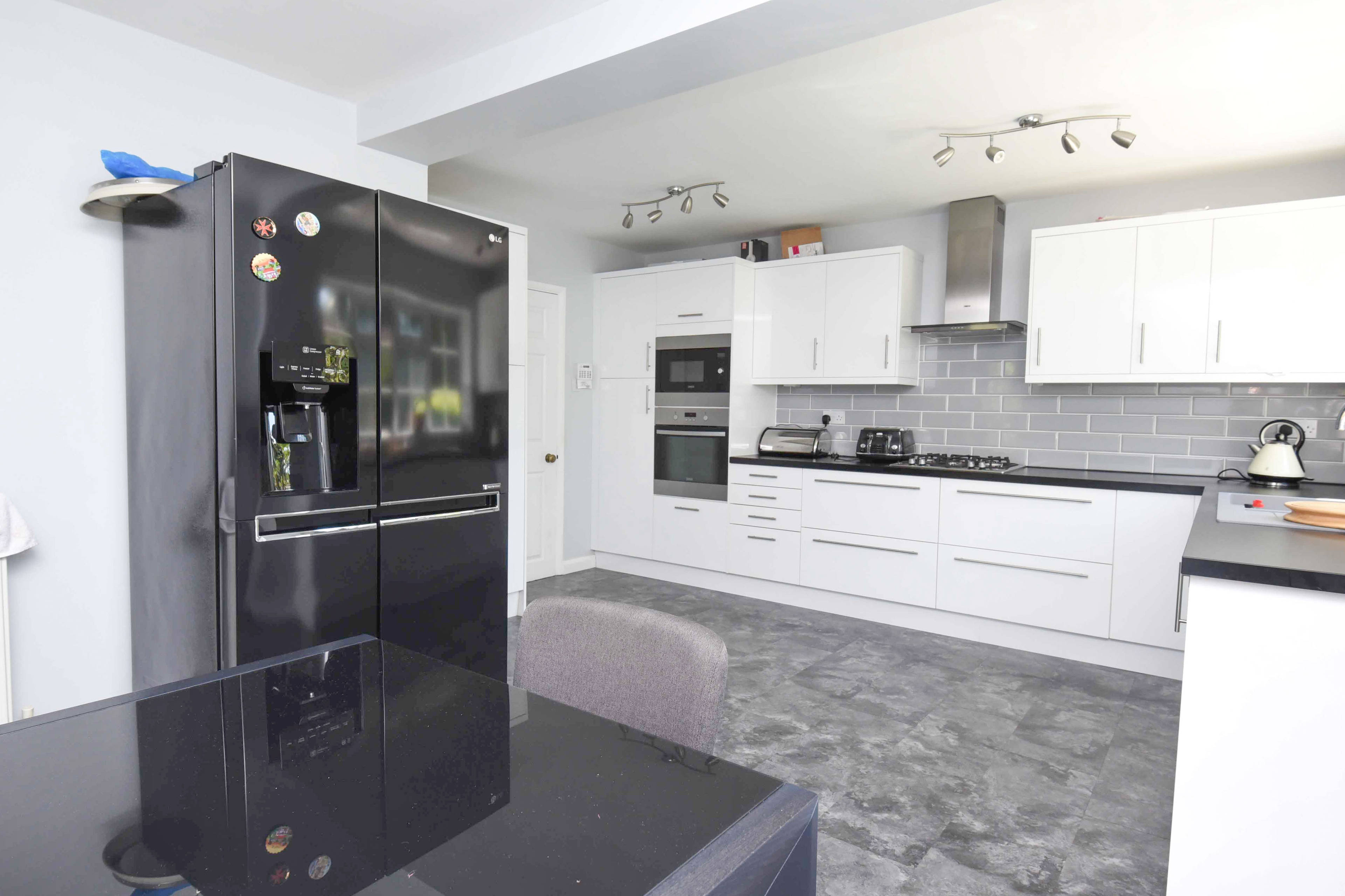 Kitchen/Breakfast