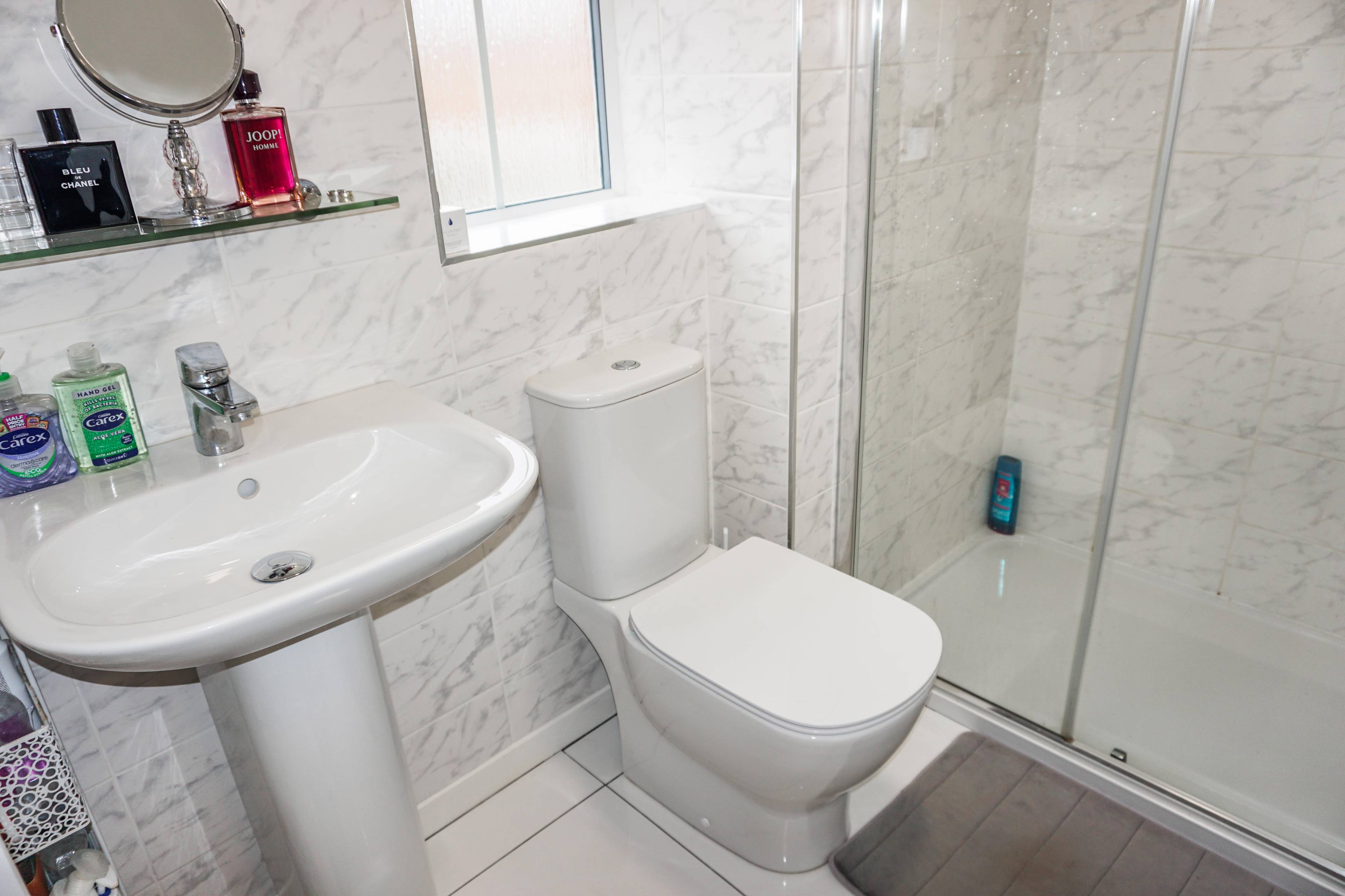 Master En-suite