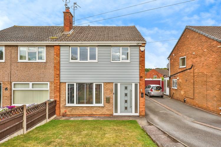 3 bedroom semi-detached house