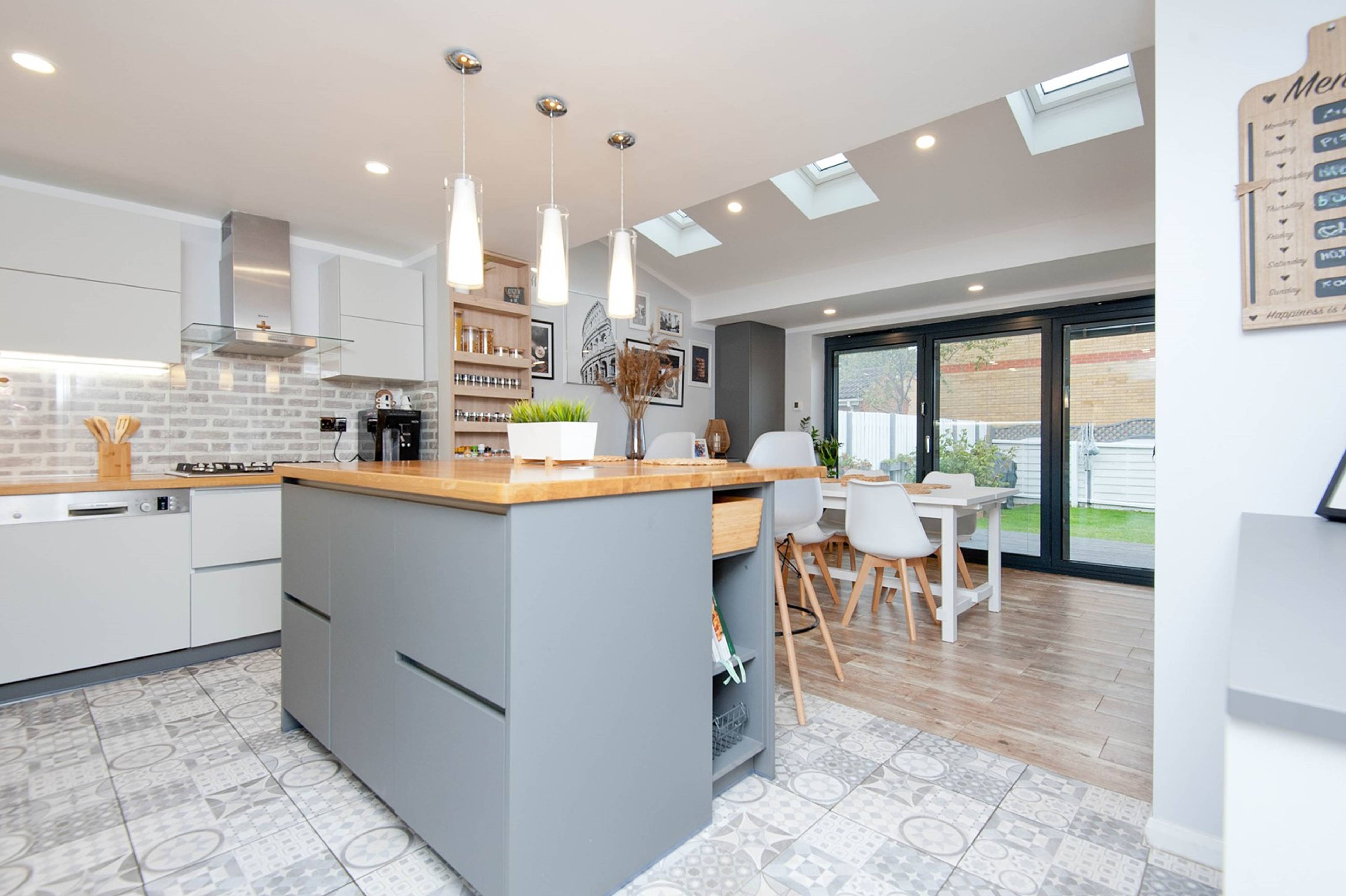 Kitchen/Dining Room