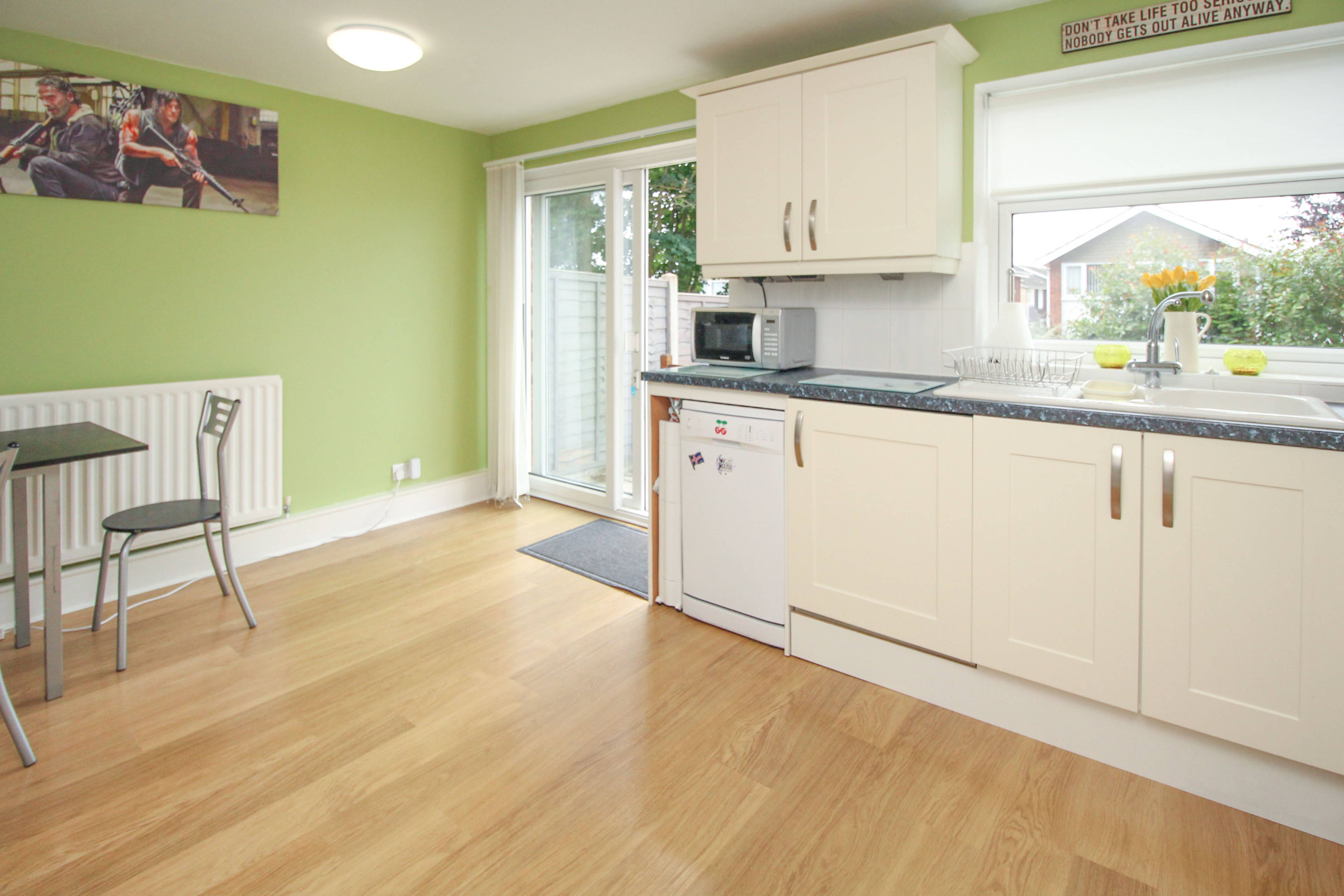 Kitchen/Dining Room