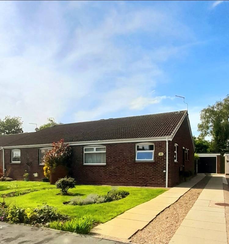 2 bedroom semi-detached bungalow