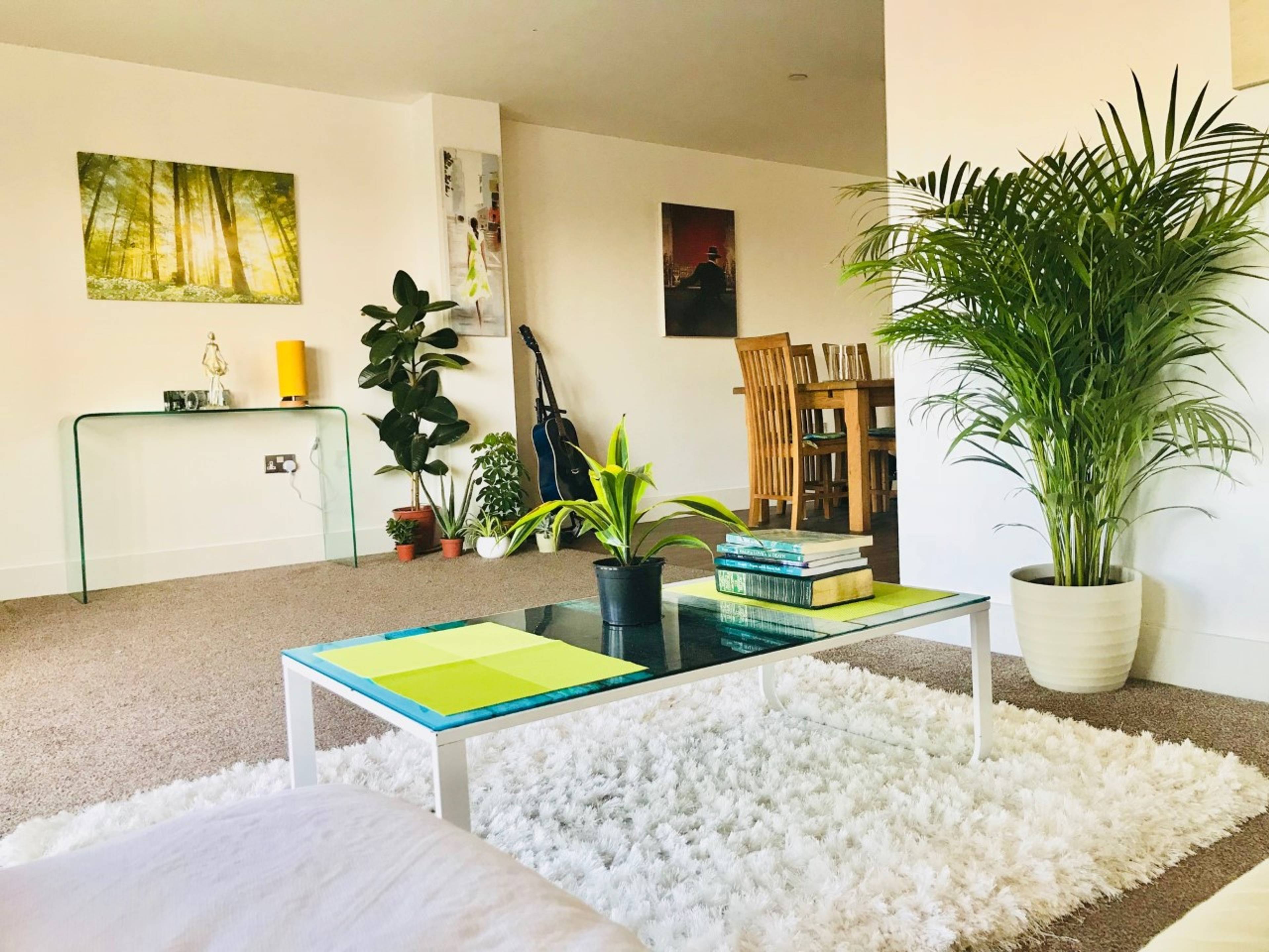 Lounge/Family/Games