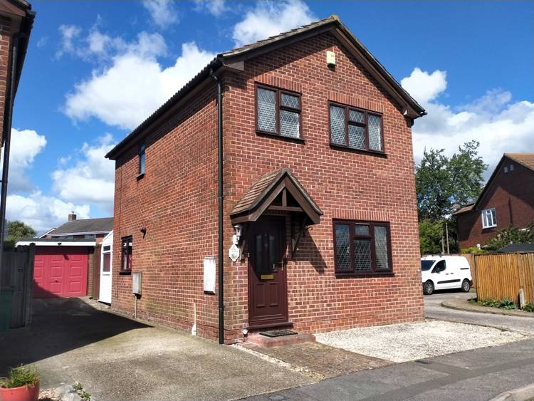 3 bedroom detached house