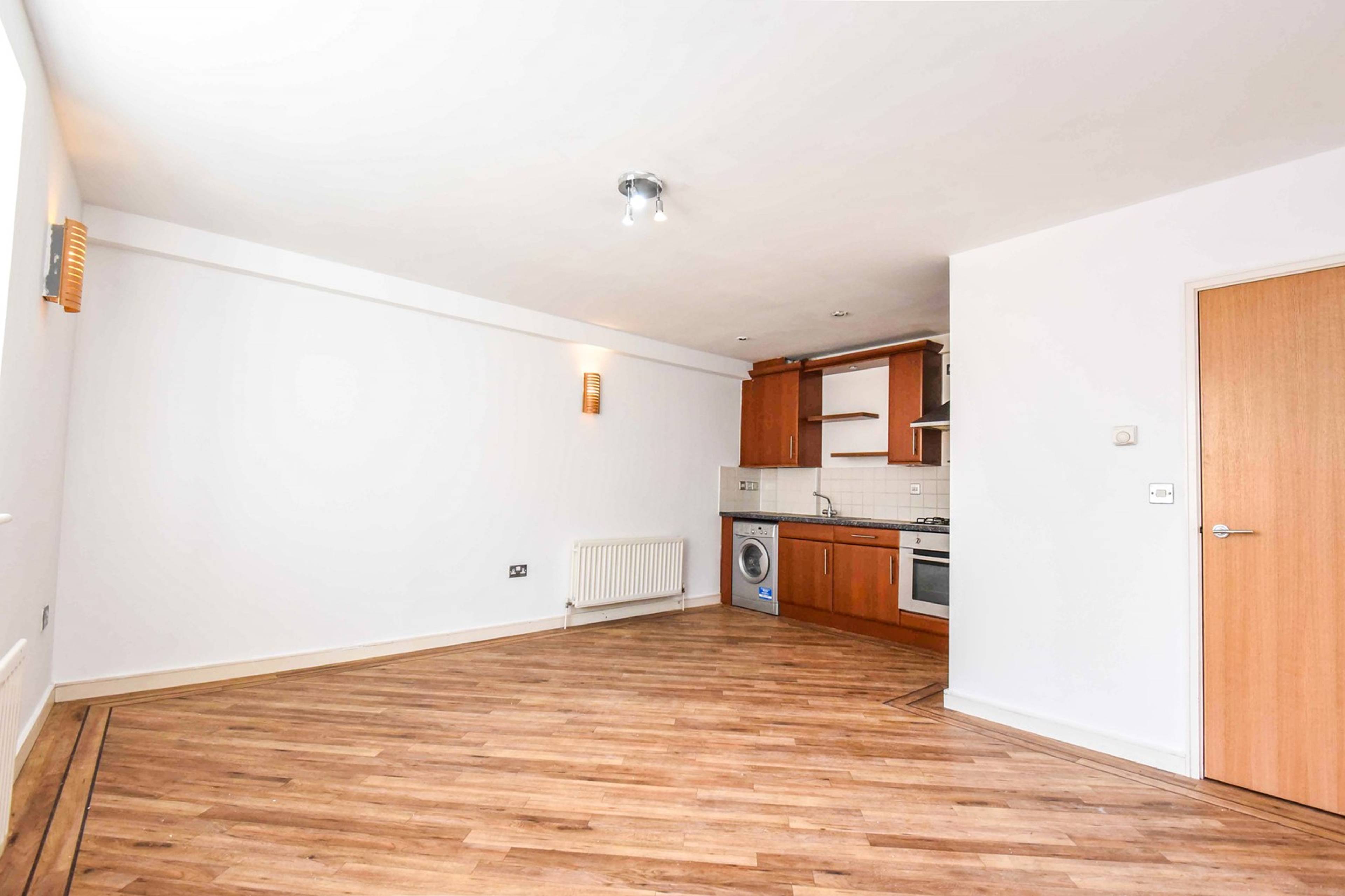 Lounge / Kitchen