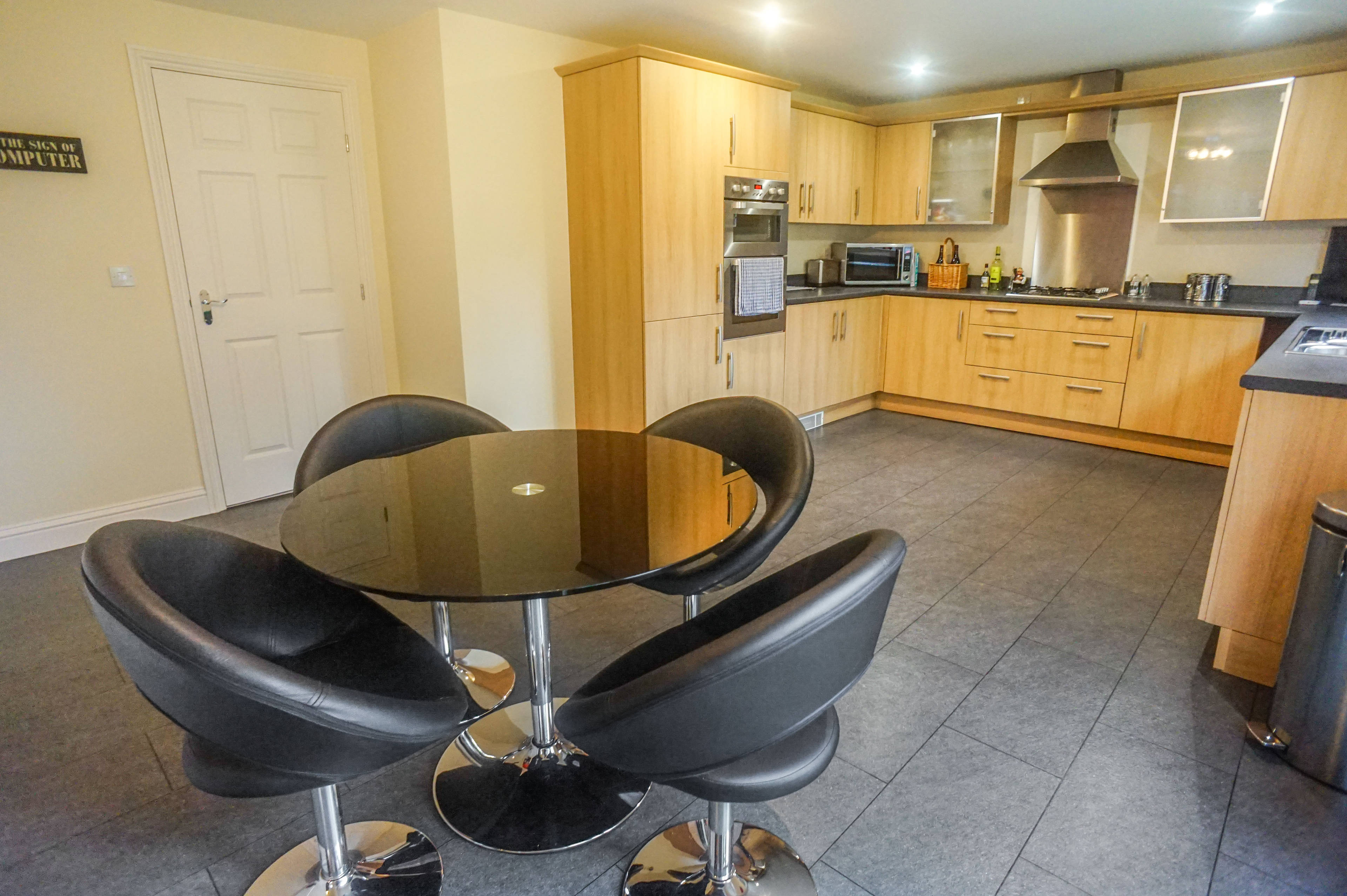 Kitchen/Dining Room