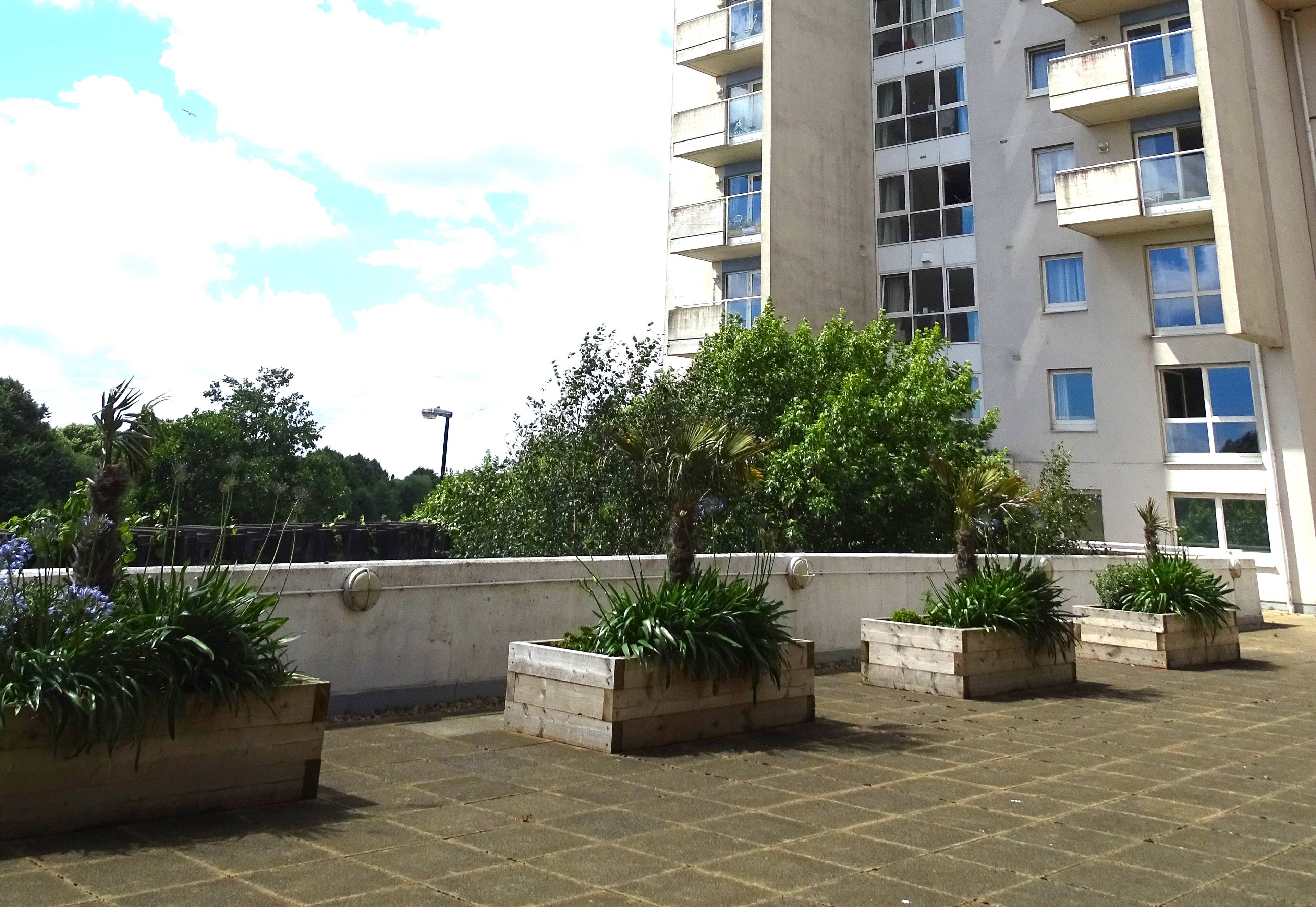 Site Front