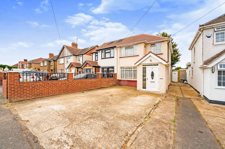 3 bedroom semi-detached house