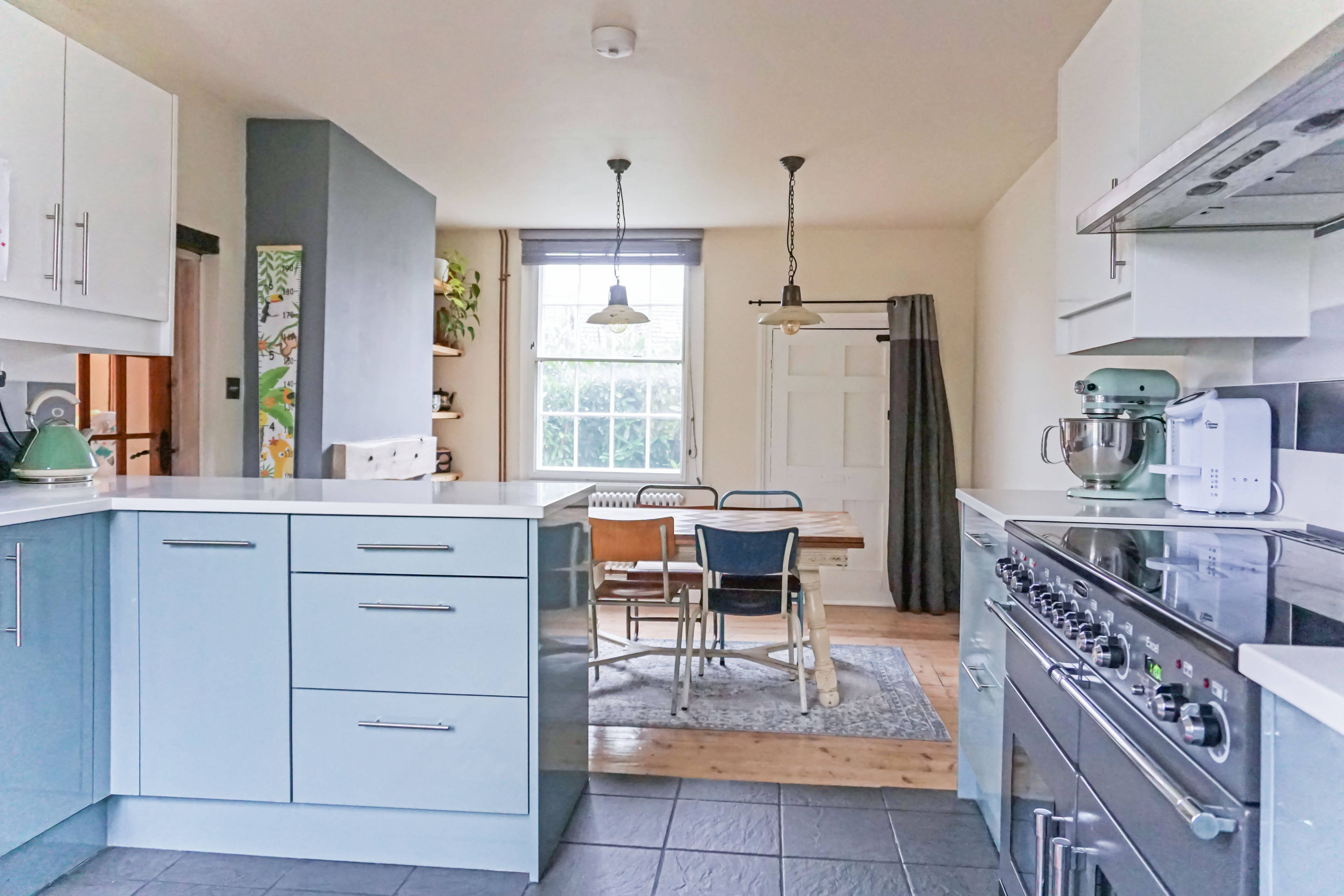 Kitchen/Breakfast