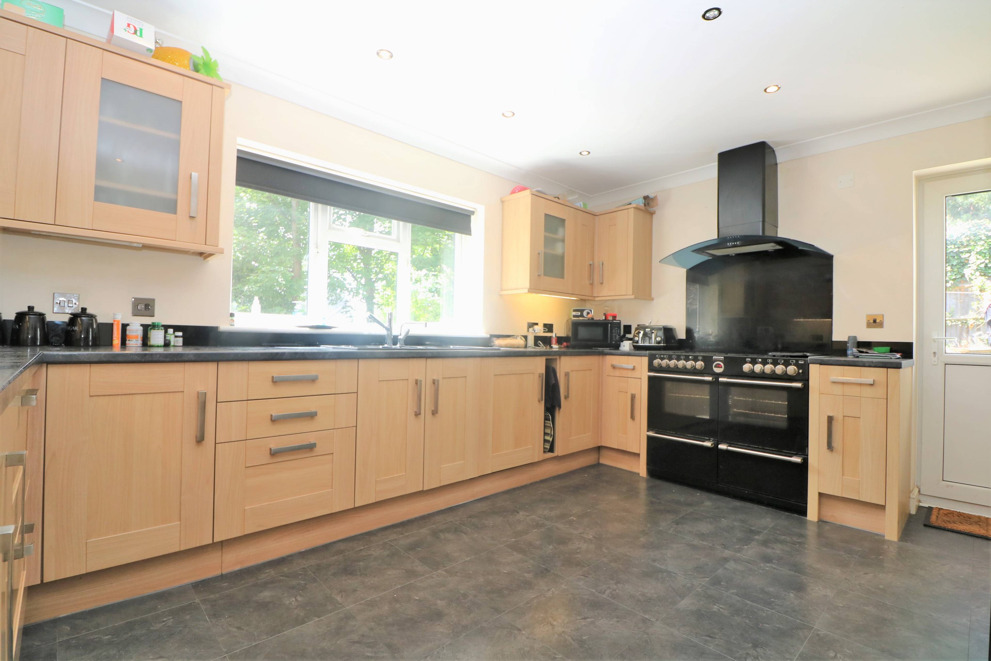 Kitchen/Breakfast
