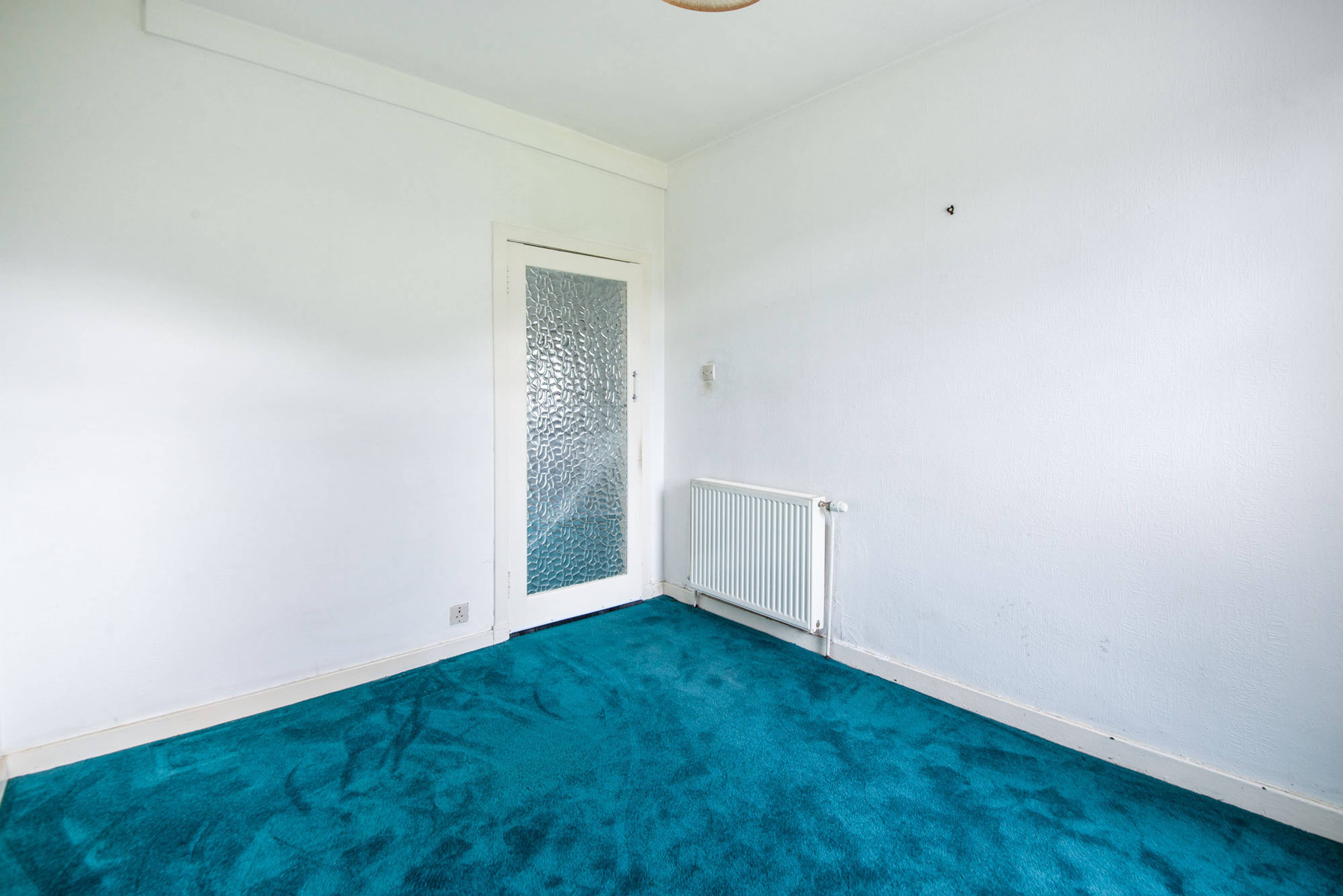 Bed 3 / Dining Room