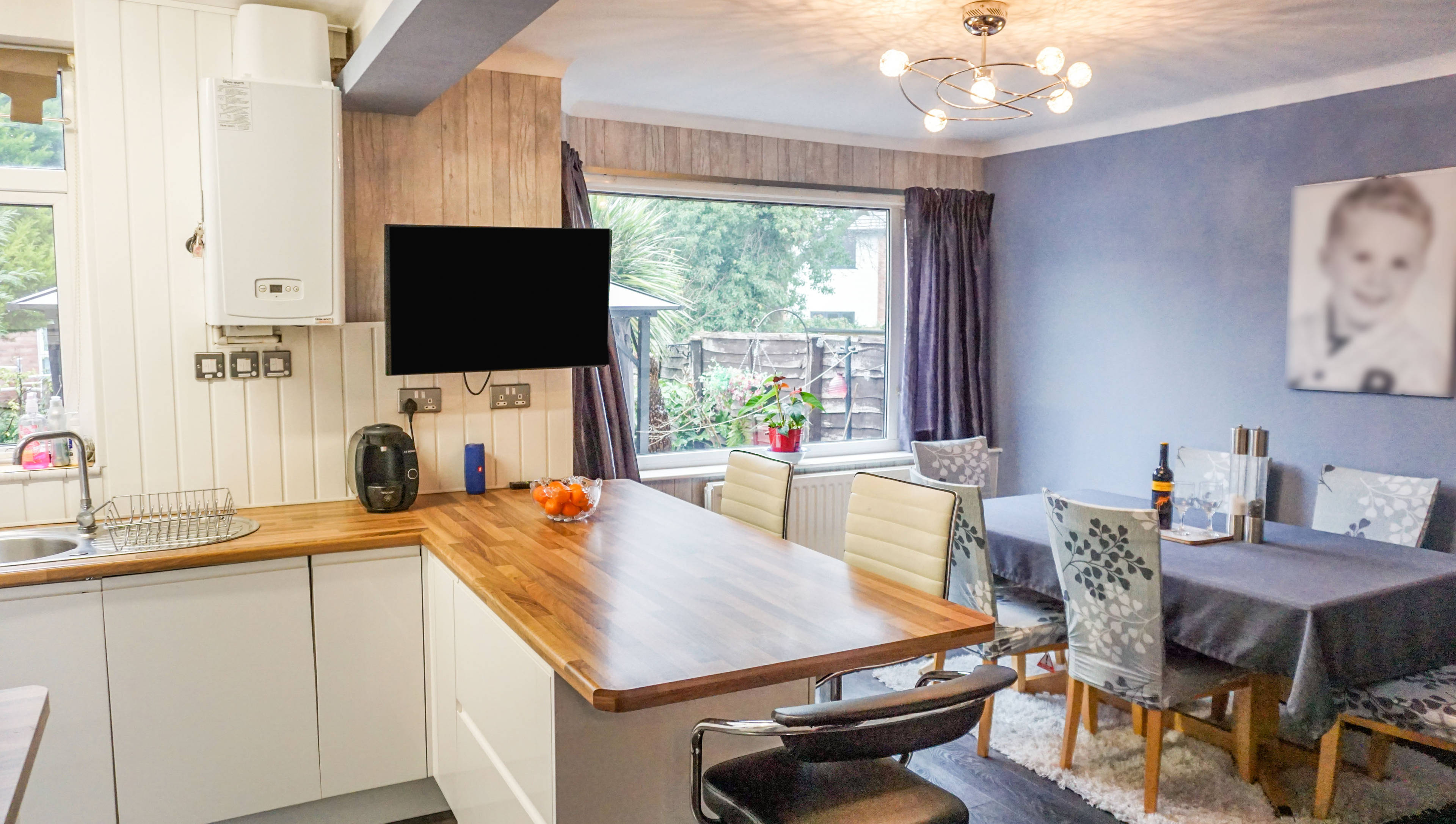 Kitchen/Dining Room